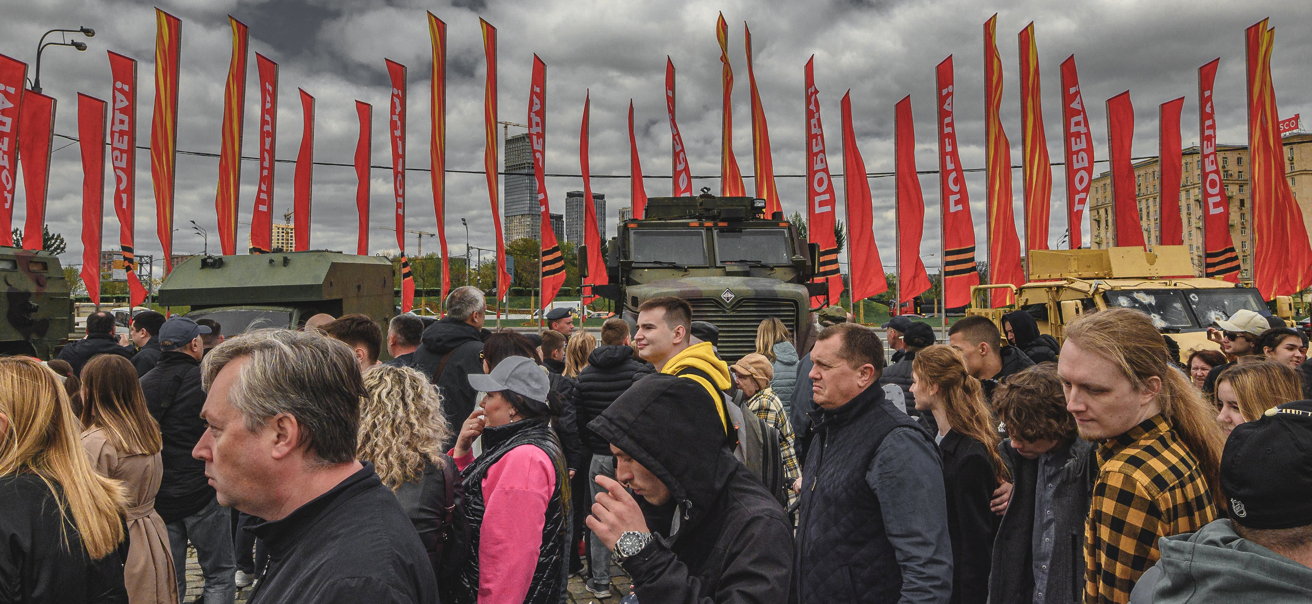 Поклонная гора. Выставка техники 2024 (Москва). Репортаж | фотосъемка в Москве и РФ | Фотограф Александр Емелькин