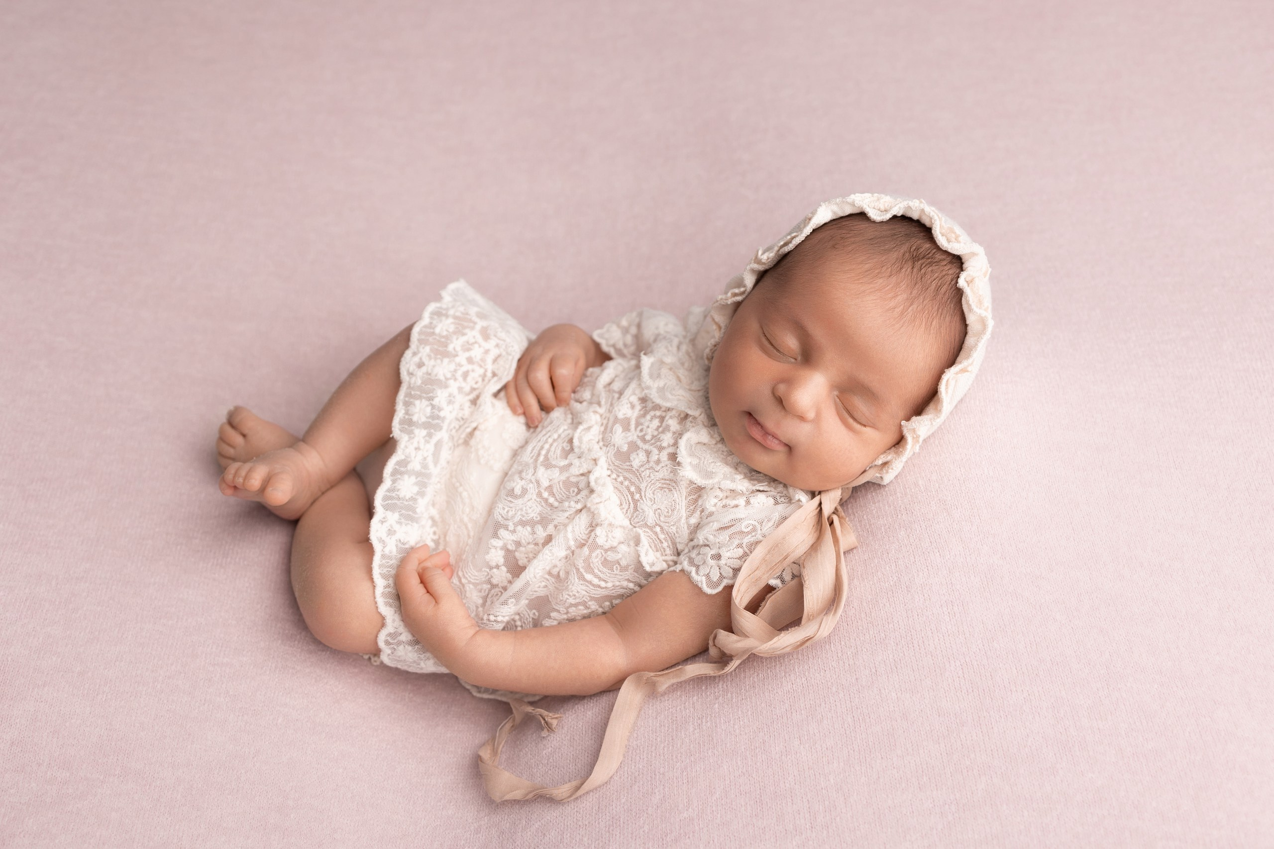 Портфолио Новорожденные - Фотограф новорожденных: искусство запечатлен. Фотограф новорожденных: волшебные моменты первых дней жизни