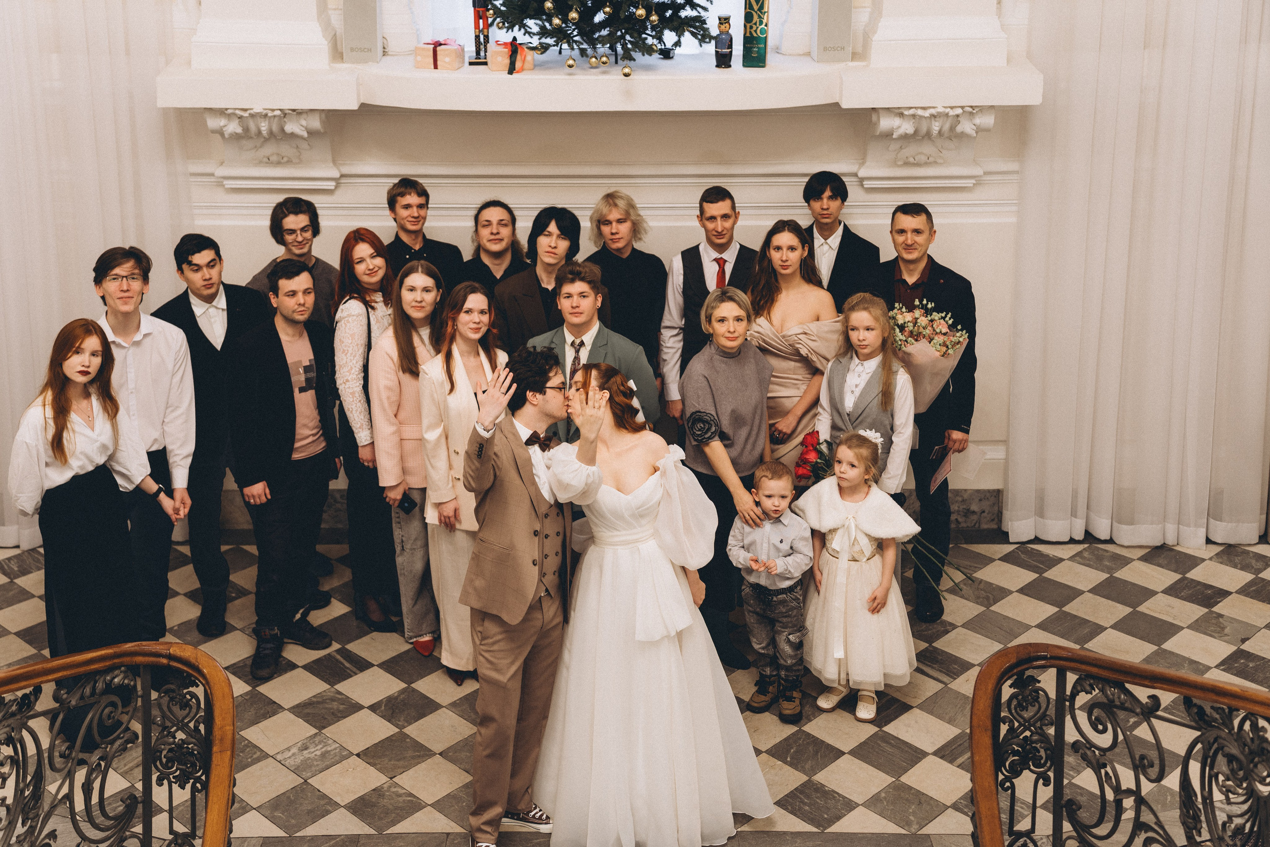 СВАДЕБНАЯ СЬЕМКА ВО ВТОРОМ ДВОРЦЕ С ГОСТЯМИ И ПРОГУЛКА В ТАВРИЧЕСКОМ САДУ. Профессиональный фотограф, Санкт-Петербург — Виктория Богомолова