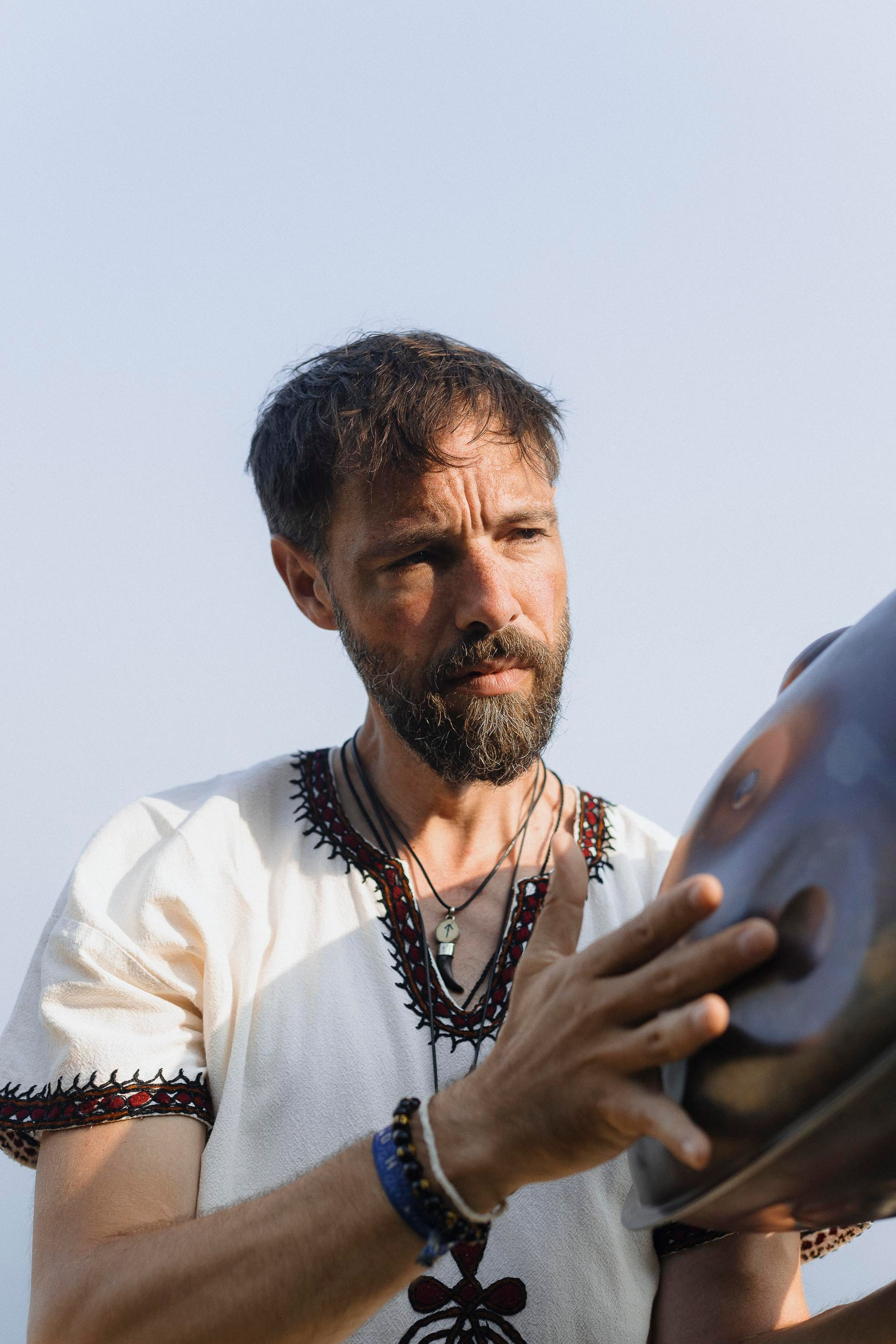 Контентная съемка для саундхиллера, Хужир. Фотограф Ольхон/ Индия, Регина