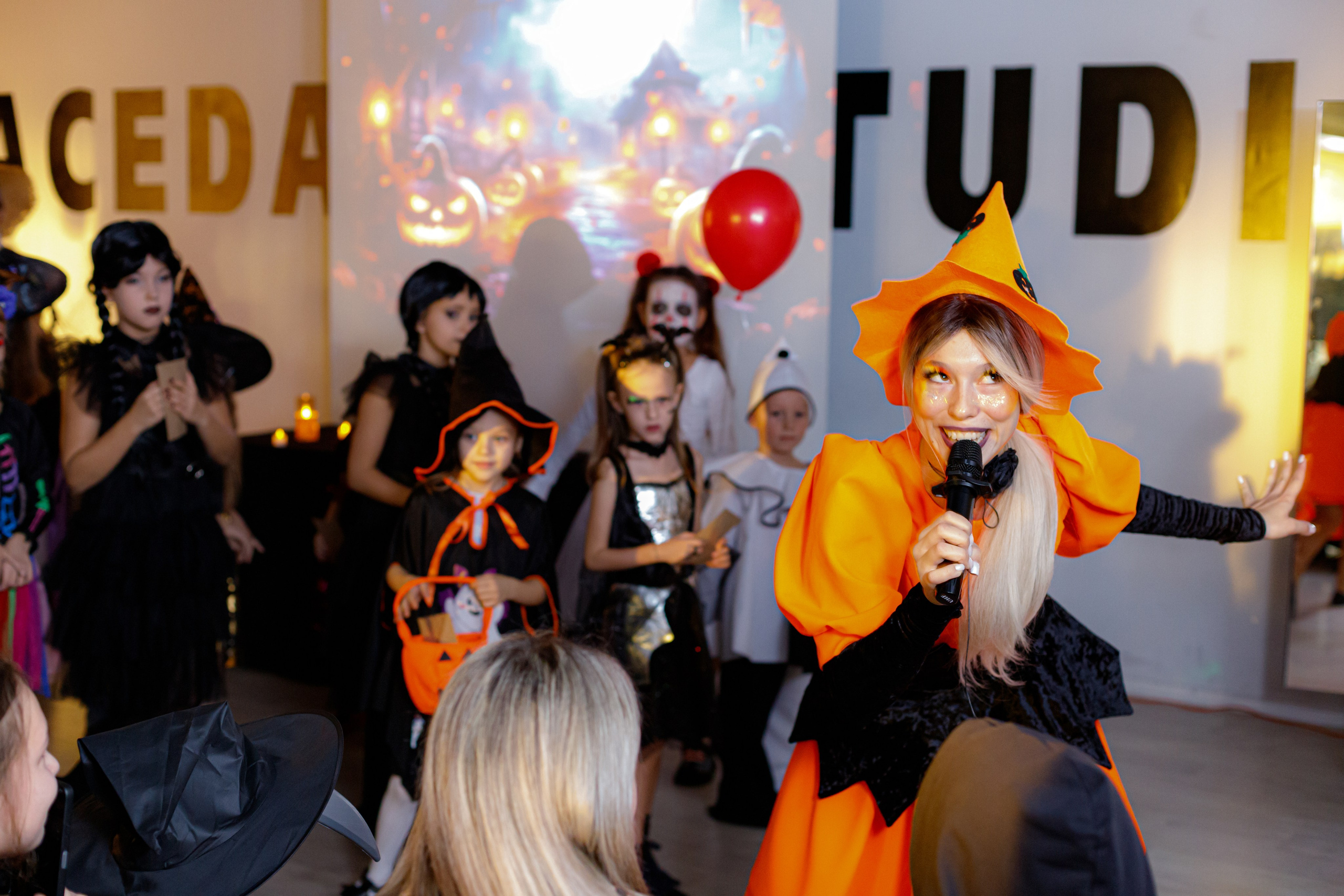 HALLOWEEN. Photokarish