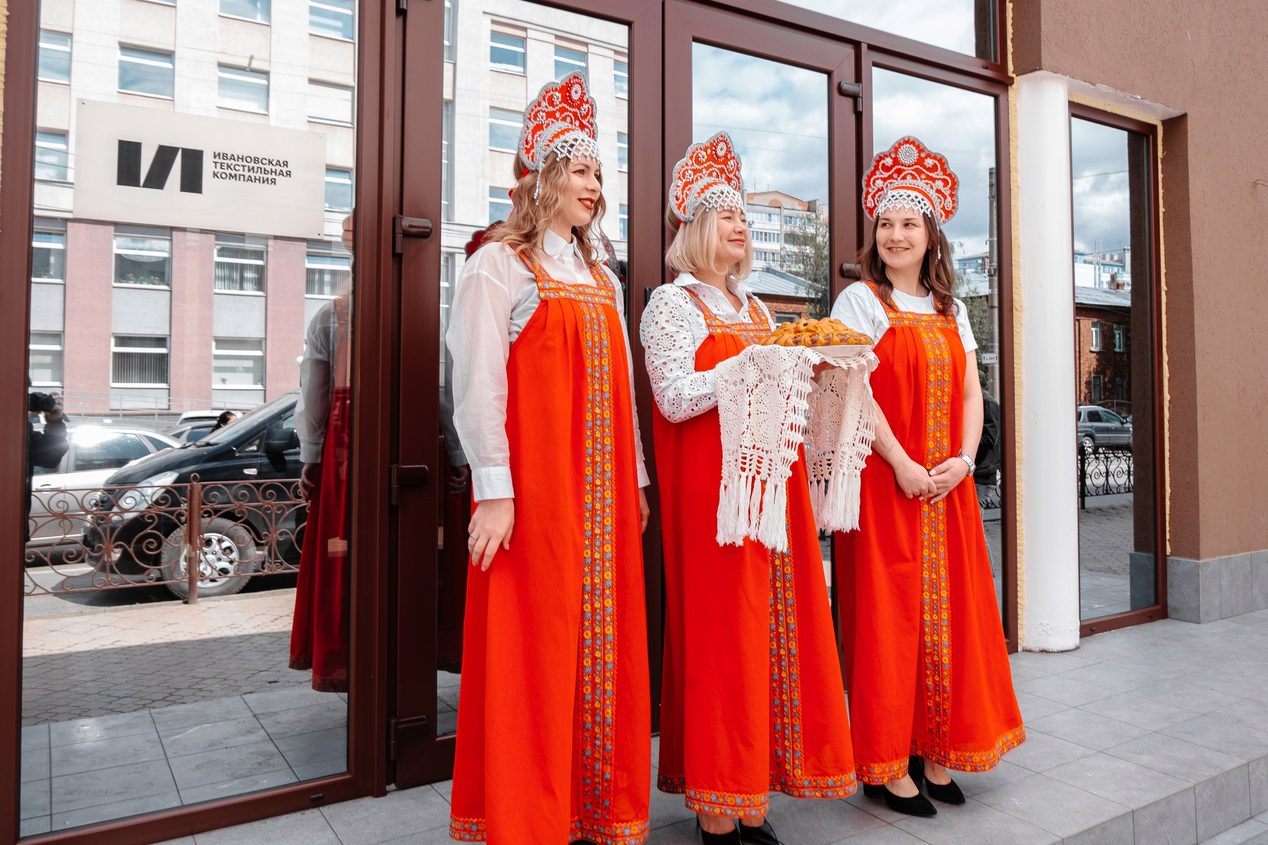 Делегация Китая в Ивановской текстильной компании