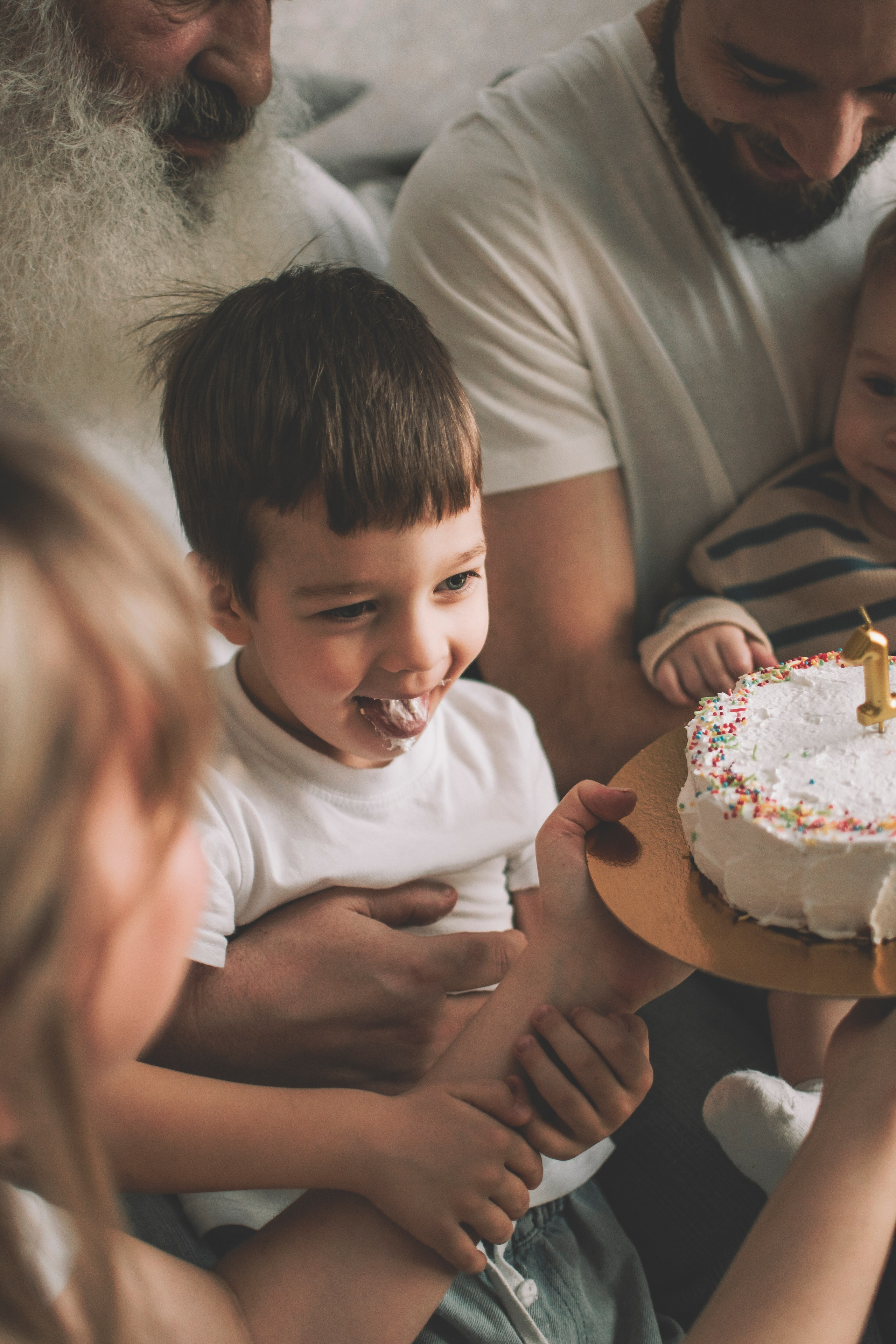 Годовасие в кругу семьи. Семейный и свадебный фотограф Губкинский и Ставрополь