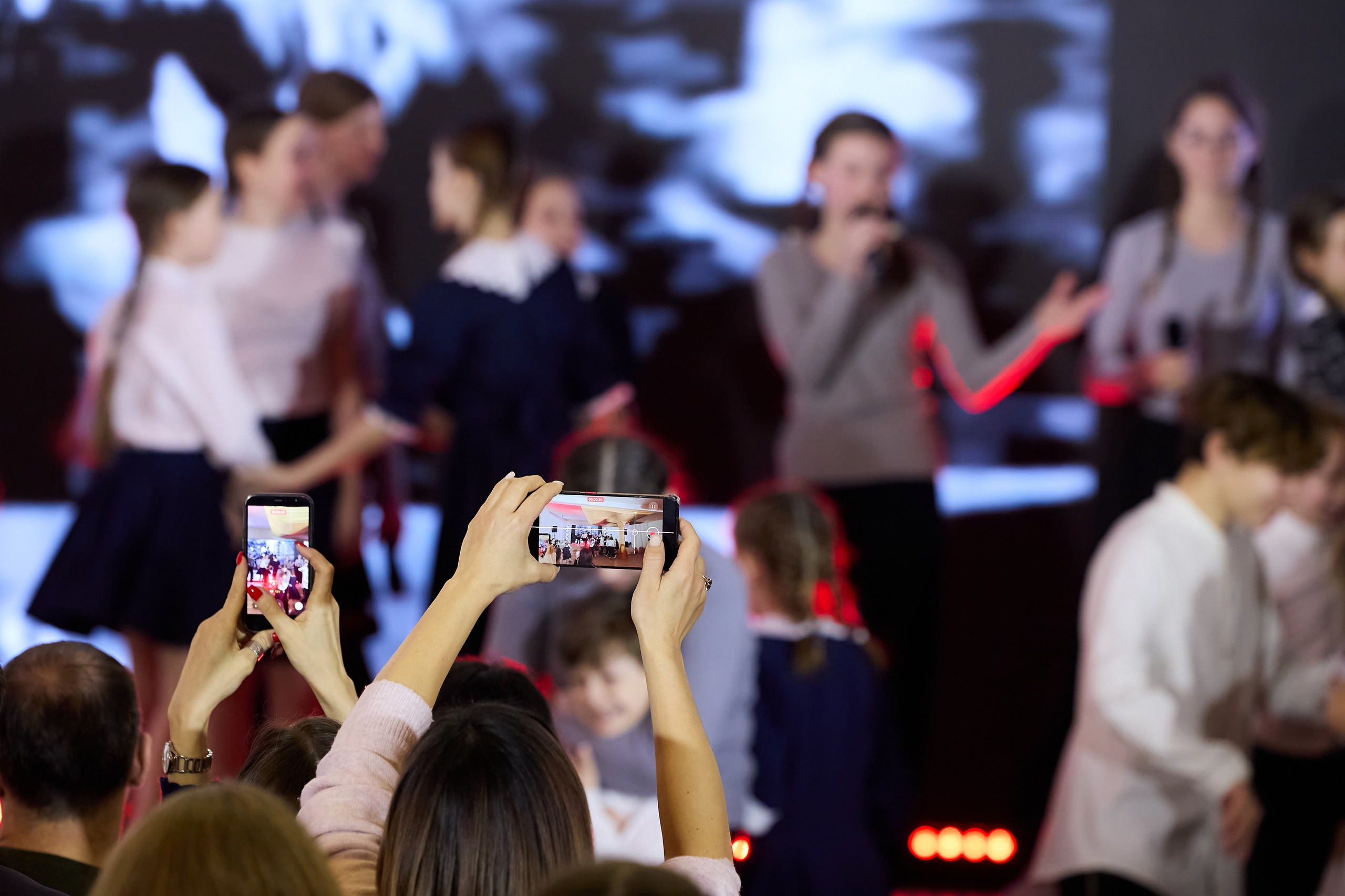 Спектакль Помним! Дети войны. Светлана Родионова — фотограф спортивный и не только
