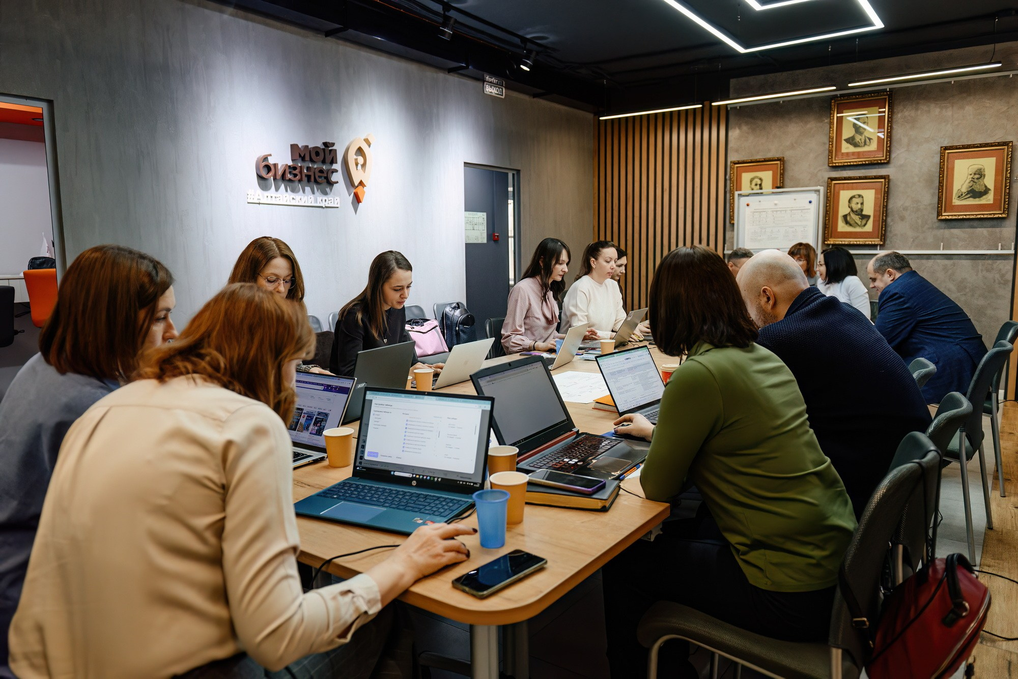 Коворкинг Secrets Lan. Свадебный и репортажный фотограф Никита Сницарев в Барнауле