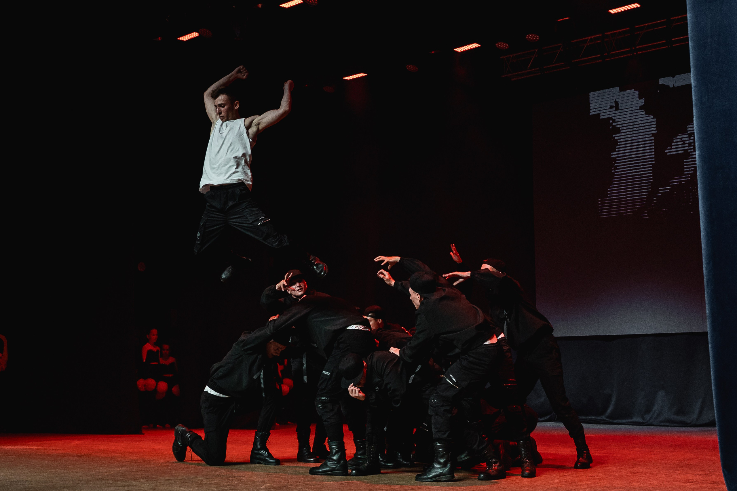 Отчётный концерт танцевально-спортивного клуба «PULSE». Портретный и репортажный фотограф в Воронеже: Анастасия Пузикова