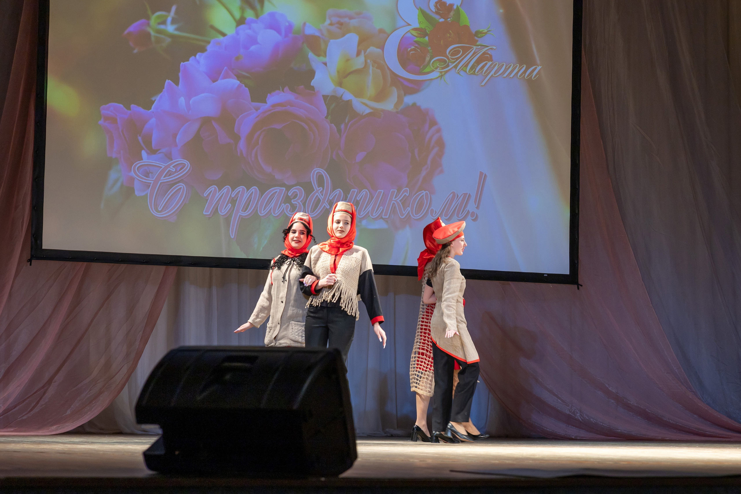 Концерт к 8 марта. Фотограф в Серпухове Наталья Руденко