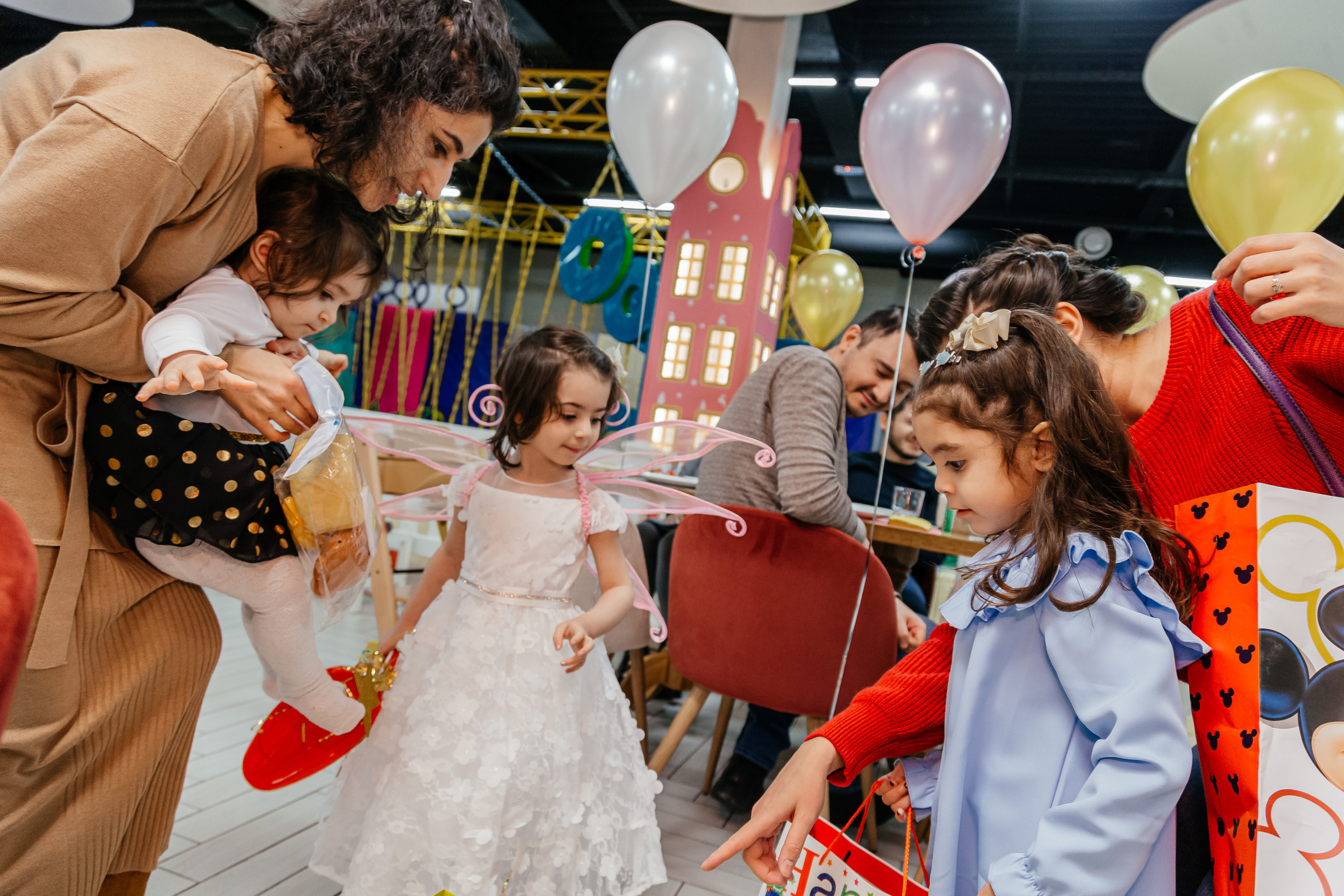 День рождение двух сестрёнок. Свадебный фотограф в Москве