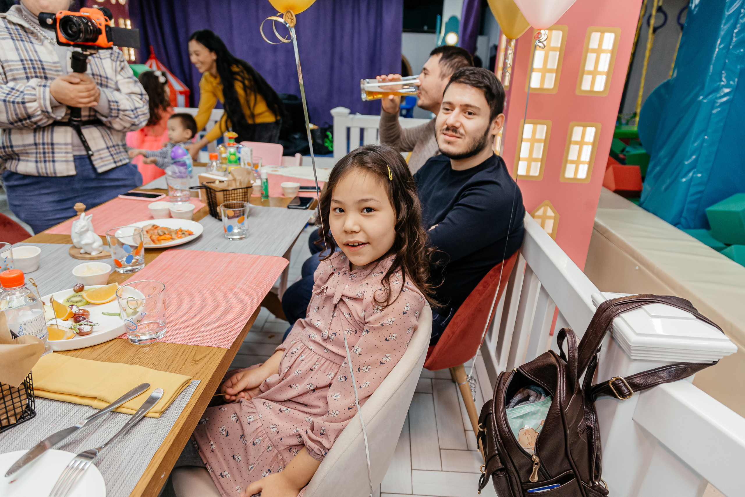 День рождение двух сестрёнок. Свадебный фотограф в Москве