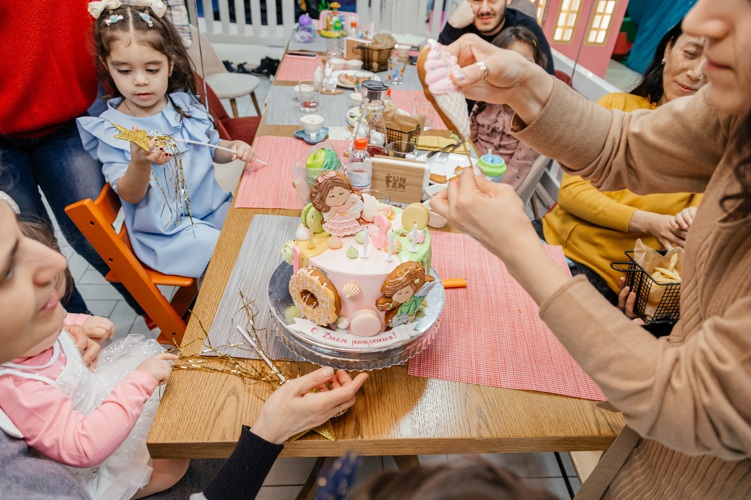 День рождение двух сестрёнок. Свадебный фотограф в Москве