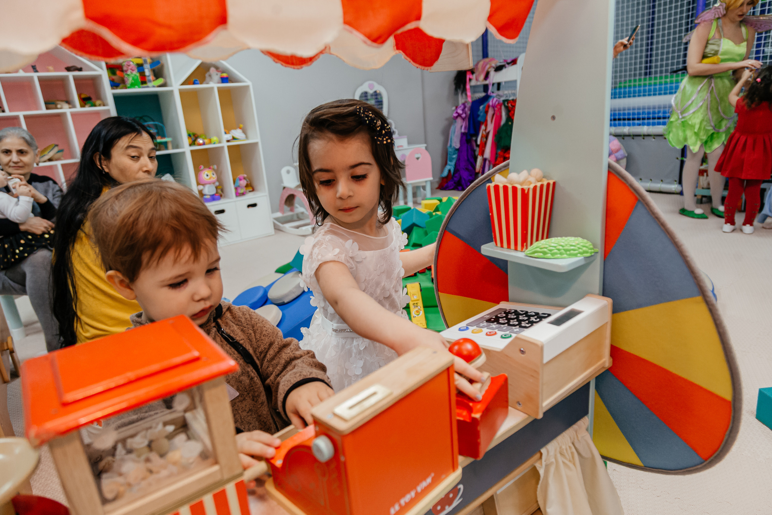 День рождение двух сестрёнок. Свадебный фотограф в Москве