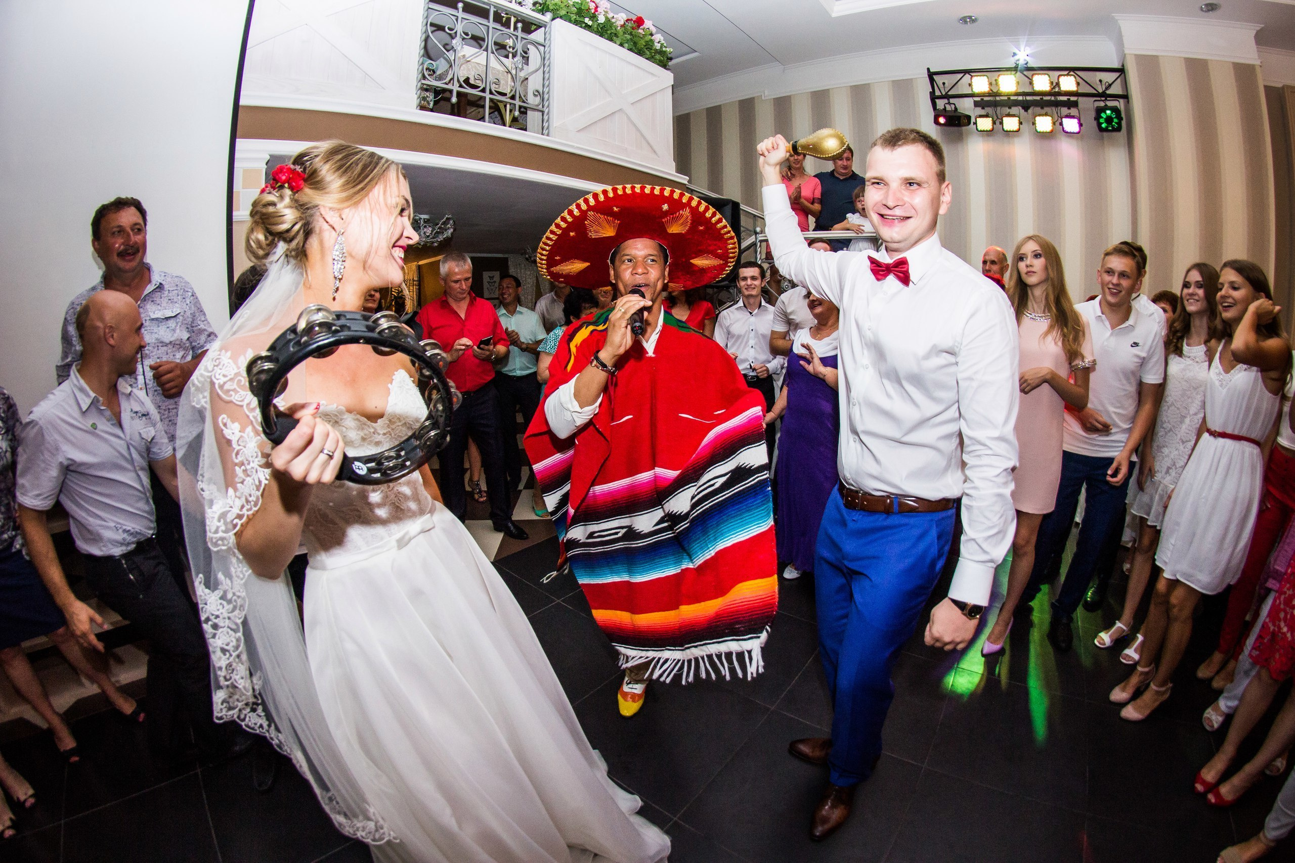 Свадебная фотосессия влюбленных. Свадебная, репортажная и бизнес съёмка в Ростове-на-Дону