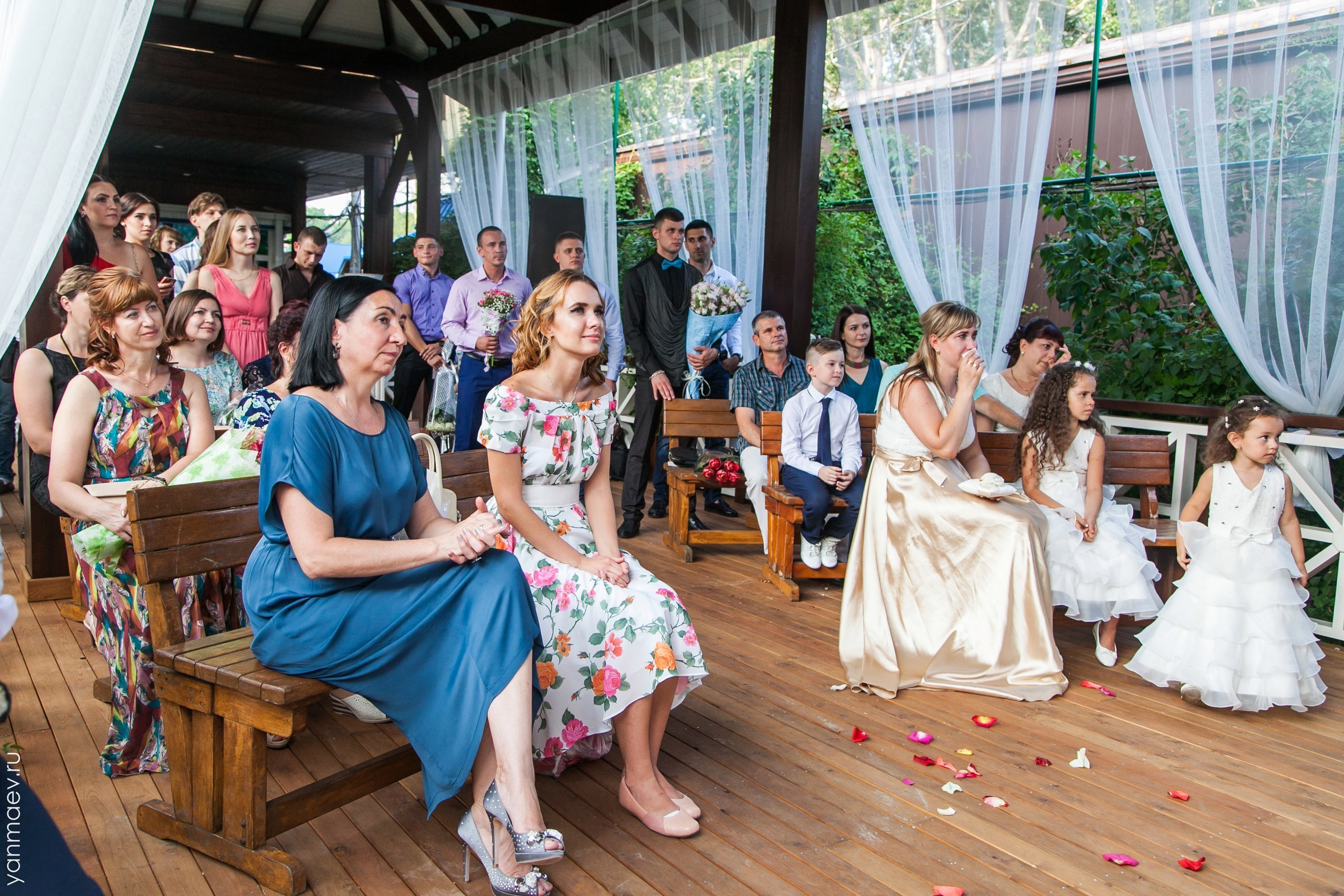 Небольшая свадьба в Ростове. Свадебная, репортажная и бизнес съёмка в Ростове-на-Дону