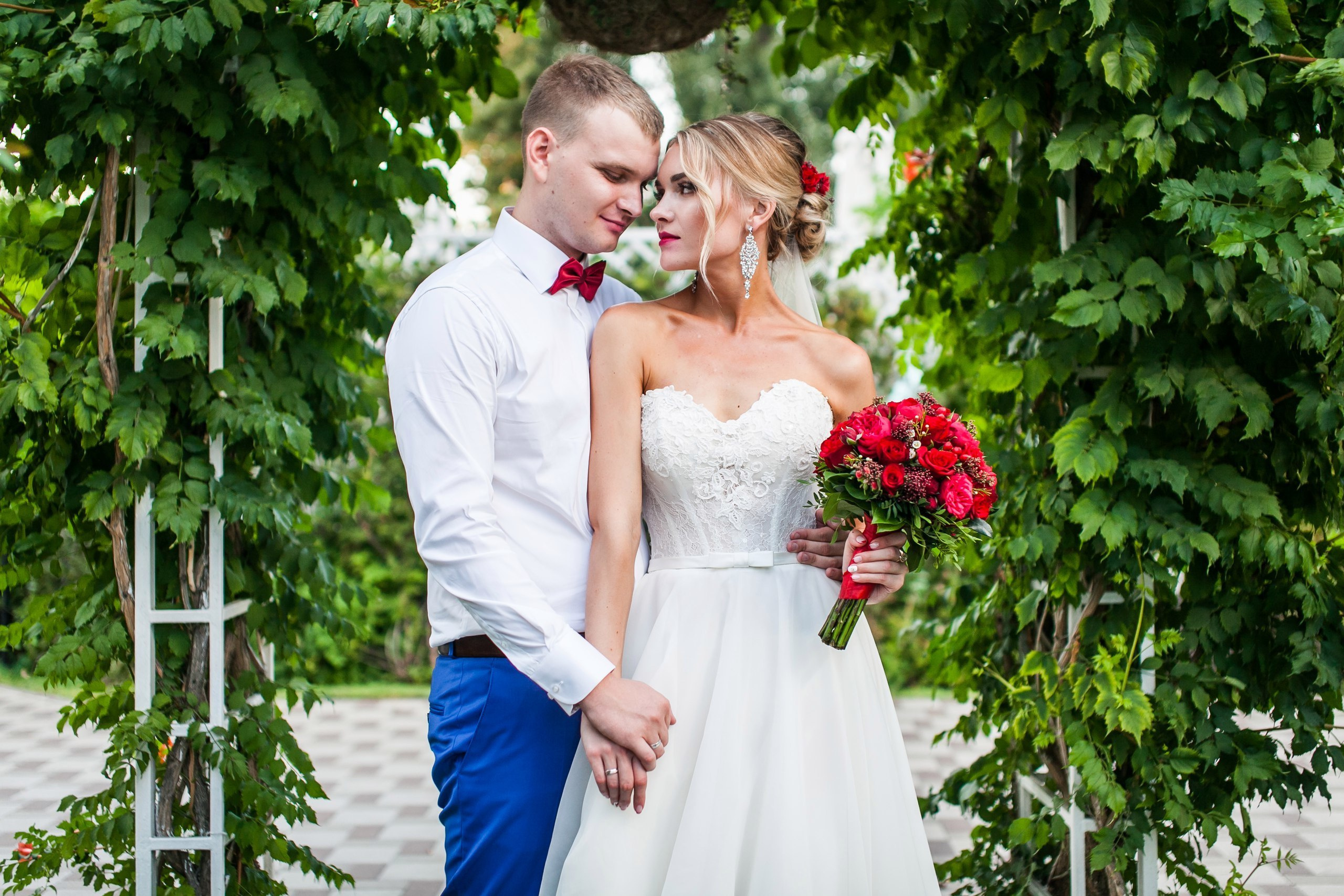 Свадебная фотосессия влюбленных. Свадебная, репортажная и бизнес съёмка в Ростове-на-Дону