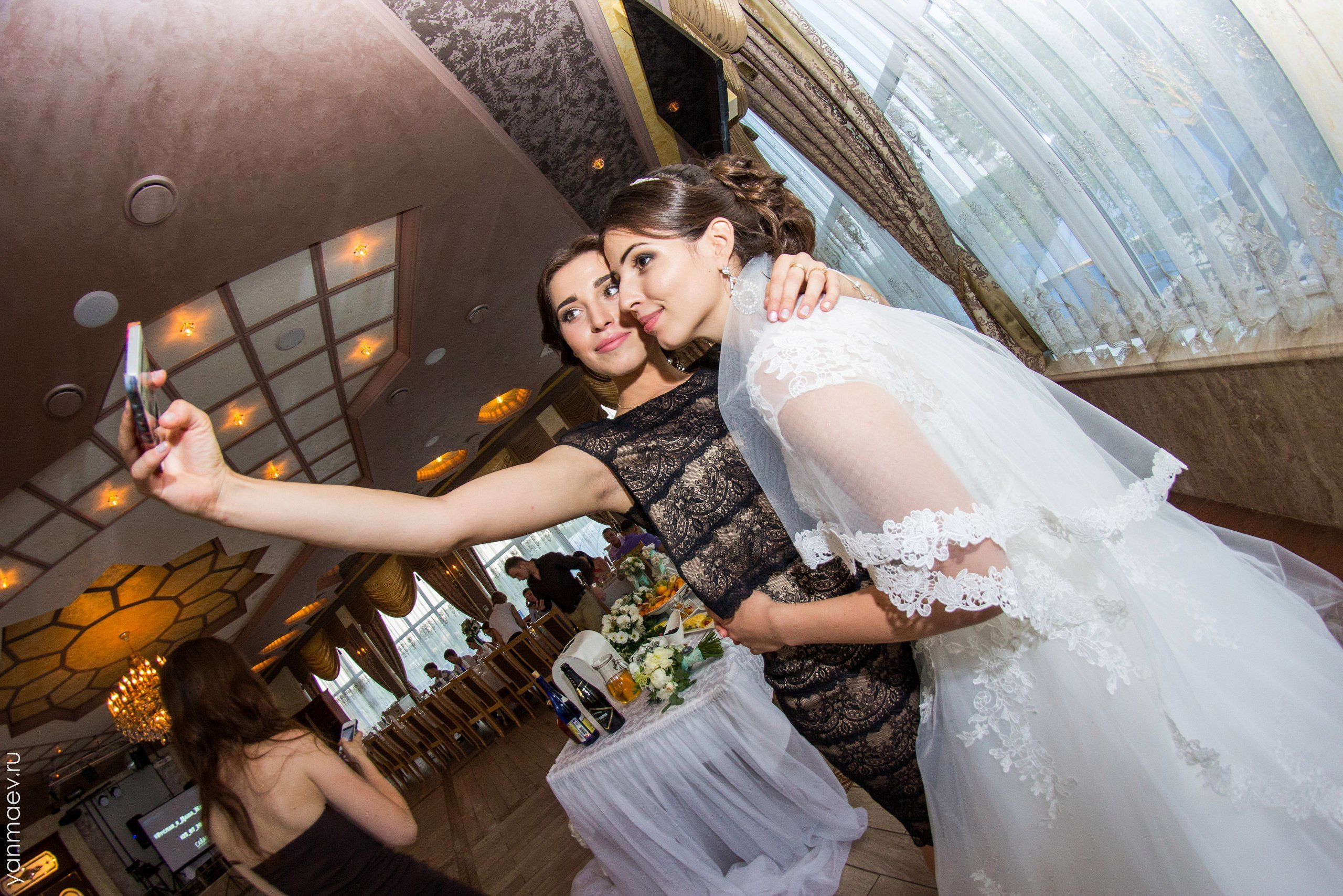 Небольшая свадьба в Ростове. Свадебная, репортажная и бизнес съёмка в Ростове-на-Дону