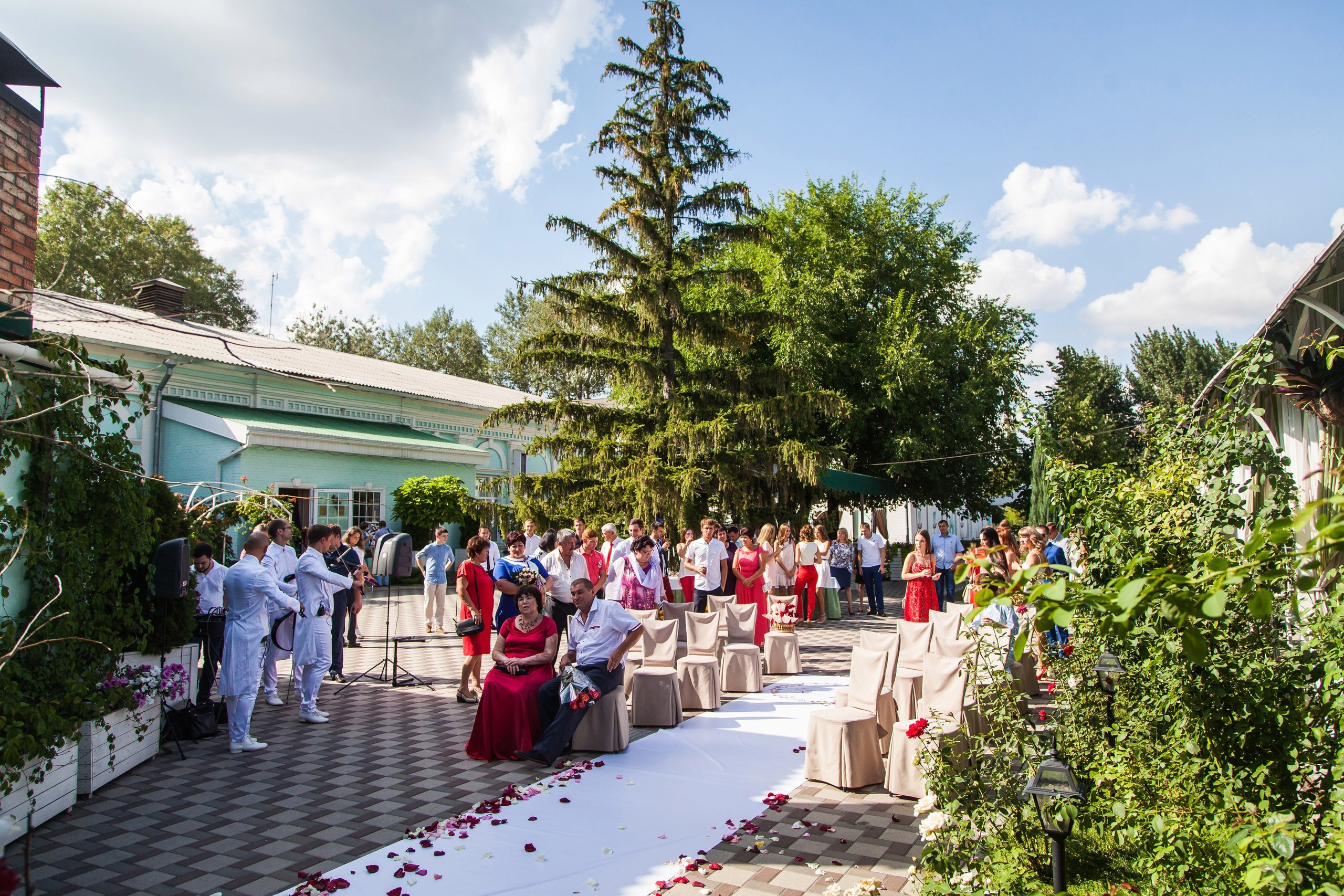 Свадебная фотосессия влюбленных. Свадебная, репортажная и бизнес съёмка в Ростове-на-Дону