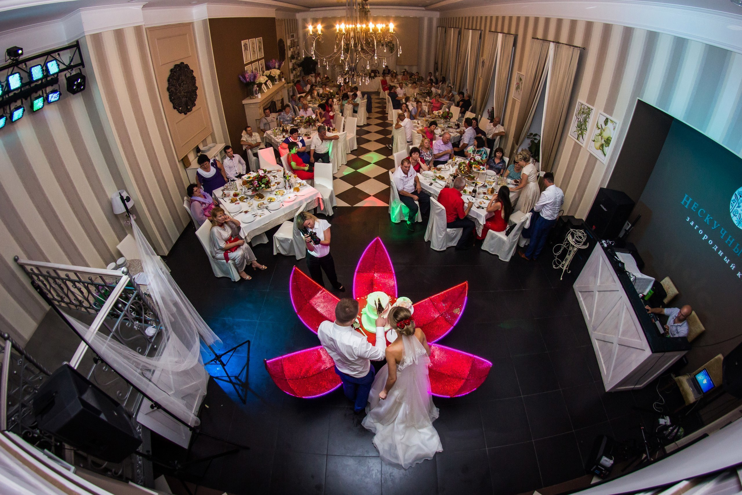 Свадебная фотосессия влюбленных. Свадебная, репортажная и бизнес съёмка в Ростове-на-Дону