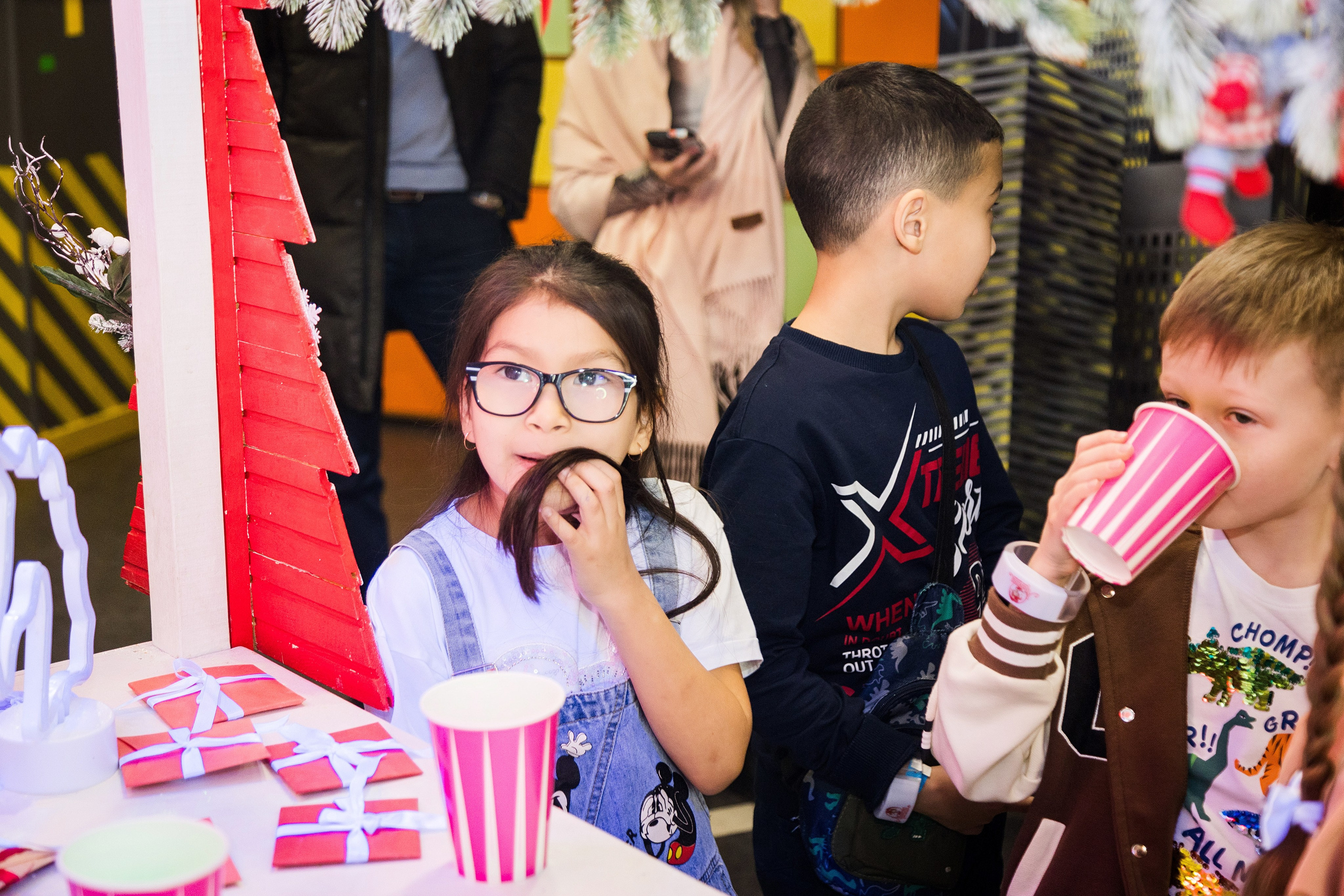 Новогодние утренники. Детский фотограф видеограф в Хабаровске Михаил Орлов