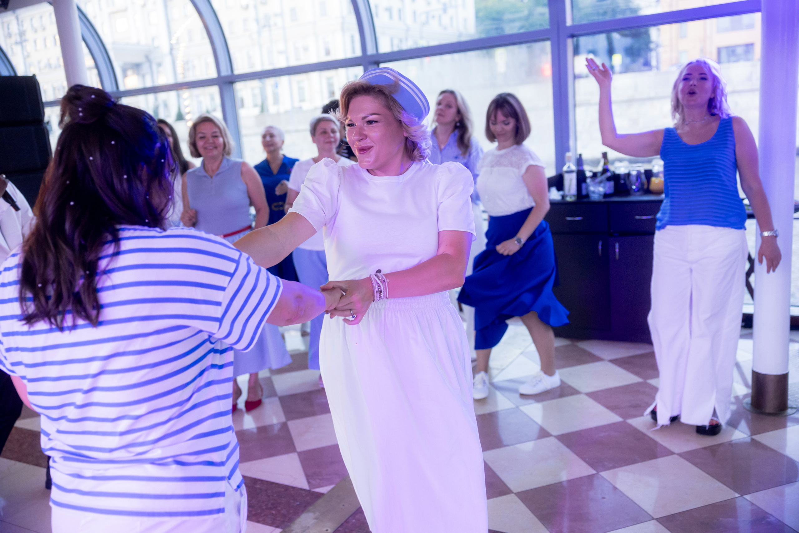 25 лет — юбилей компании Cristanual