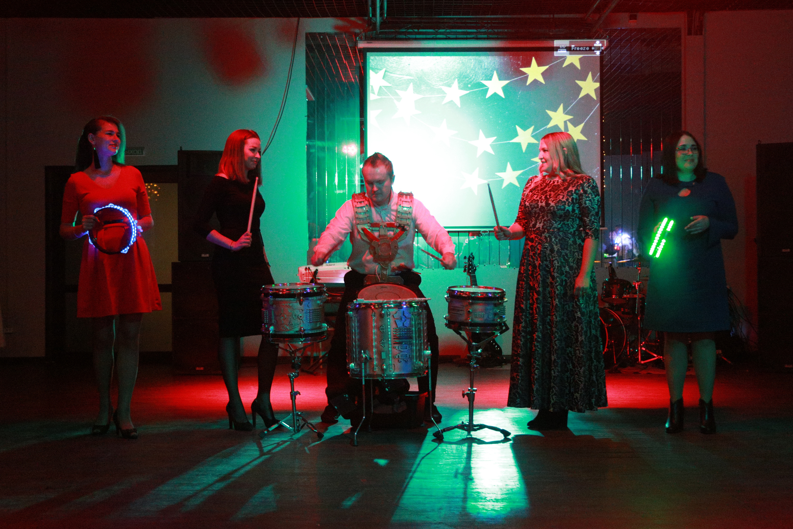 Корпоратив в Перми. Репортажная фотосъемка. Фотограф Пермь. Фотосессия в фотостудии Перми и на свежем воздухе