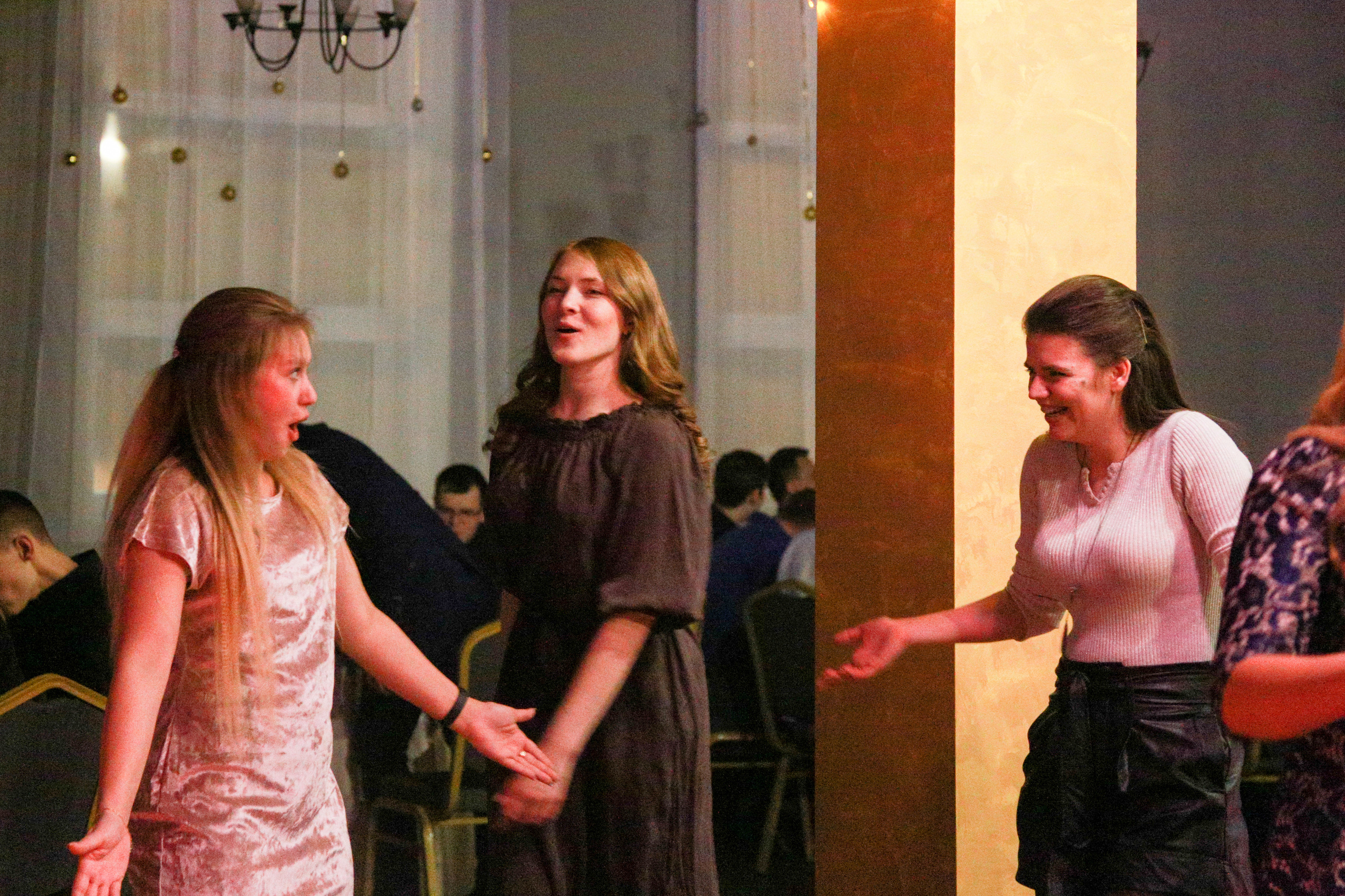 Корпоратив в Перми. Репортажная фотосъемка. Фотограф Пермь. Фотосессия в фотостудии Перми и на свежем воздухе