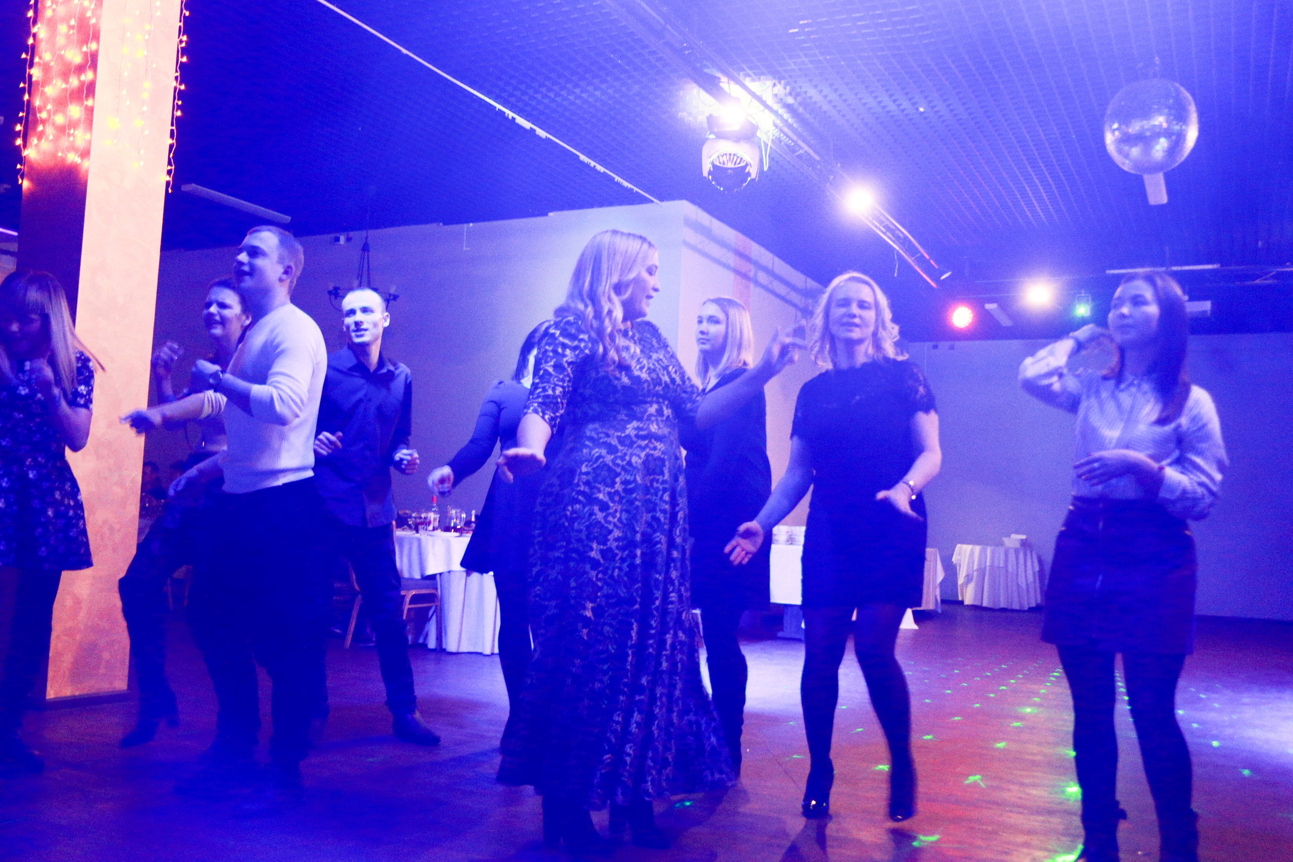 Корпоратив в Перми. Репортажная фотосъемка. Фотограф Пермь. Фотосессия в фотостудии Перми и на свежем воздухе