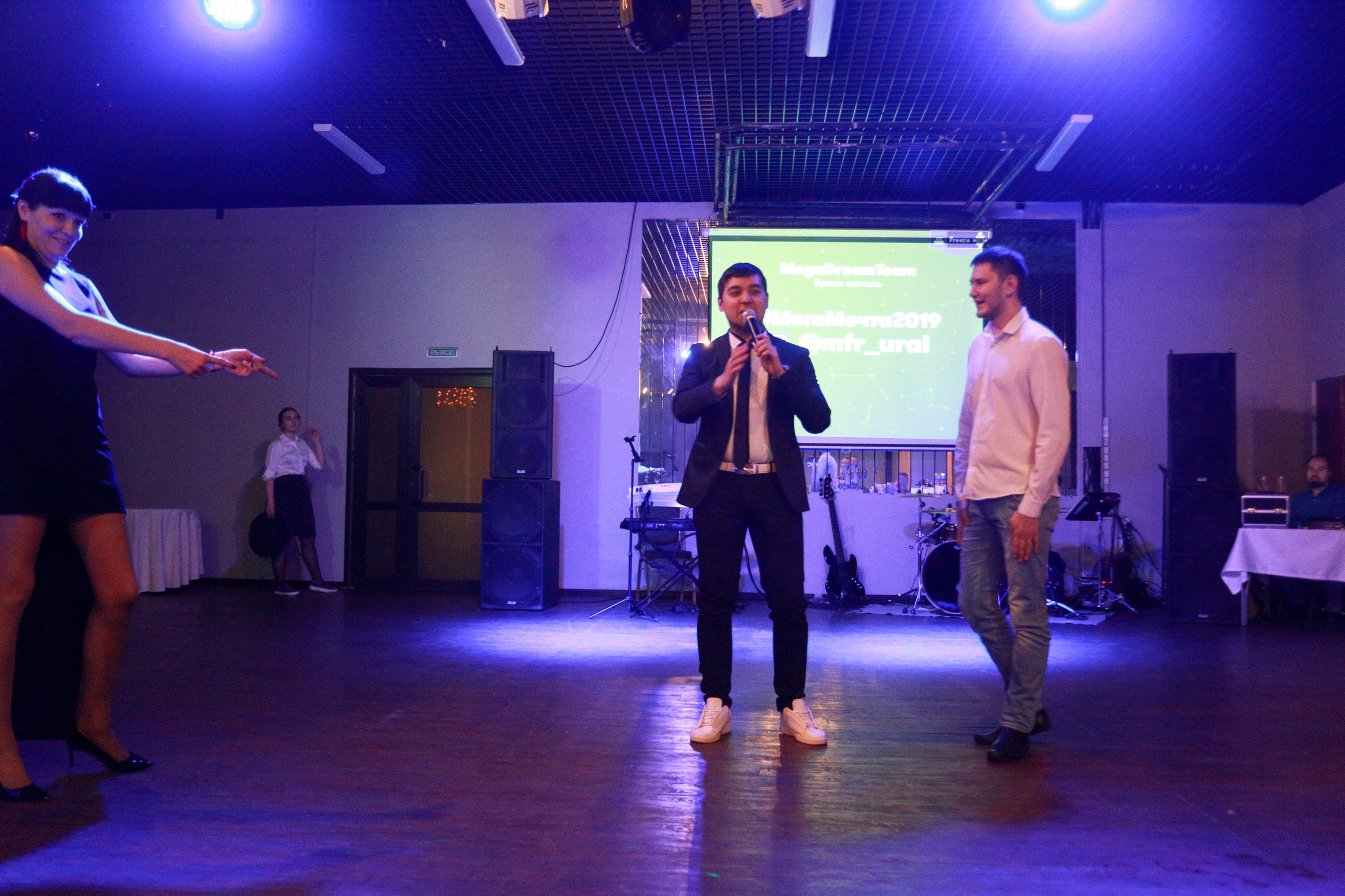 Корпоратив в Перми. Репортажная фотосъемка. Фотограф Пермь. Фотосессия в фотостудии Перми и на свежем воздухе