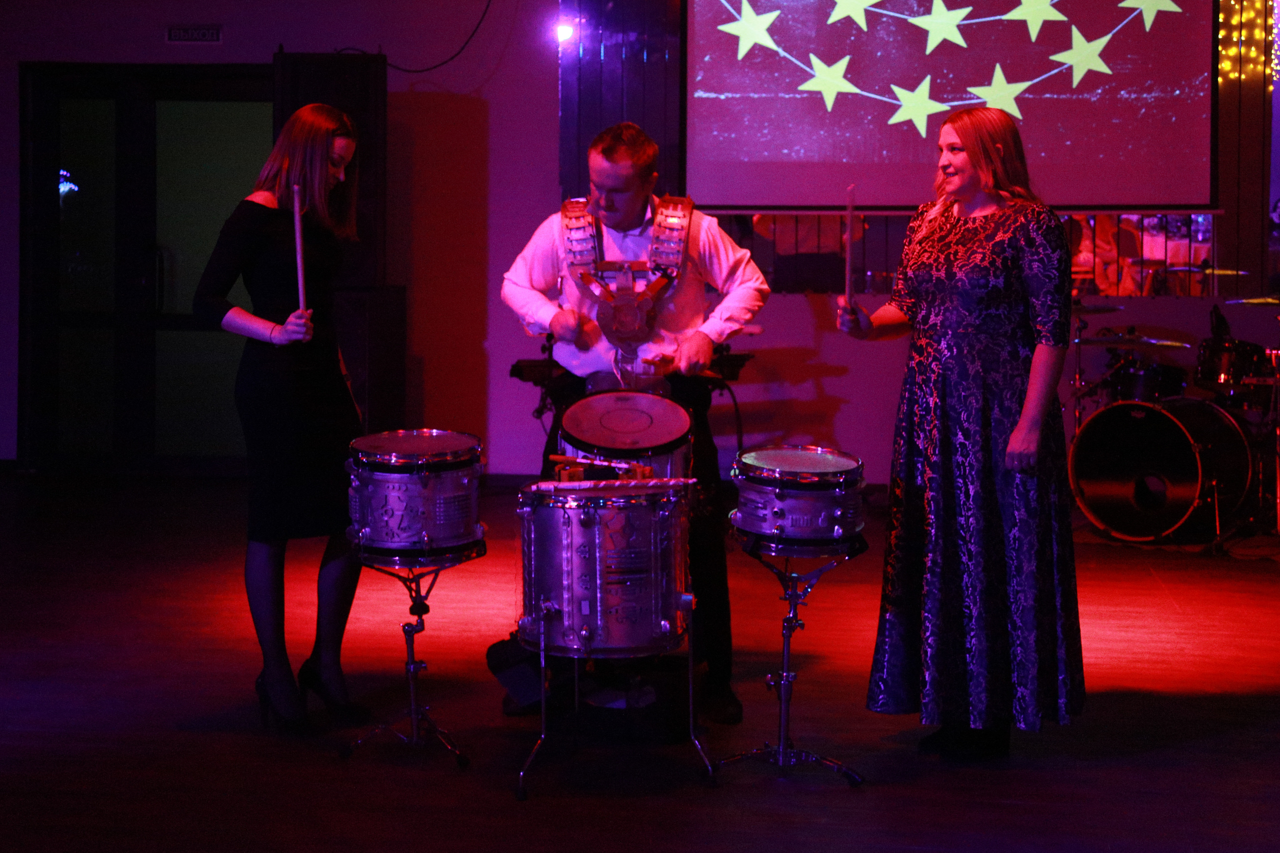 Корпоратив в Перми. Репортажная фотосъемка. Фотограф Пермь. Фотосессия в фотостудии Перми и на свежем воздухе