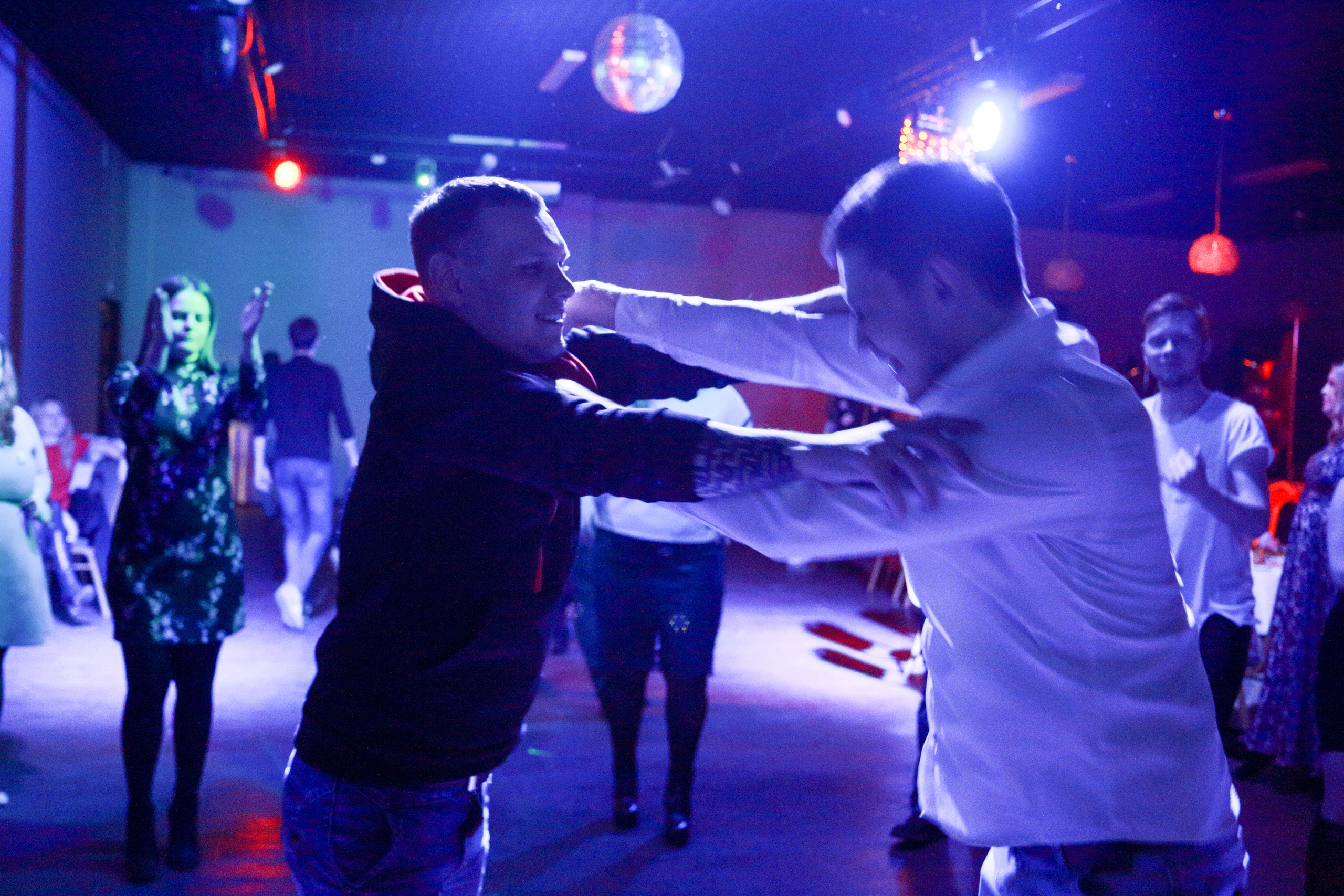 Корпоратив в Перми. Репортажная фотосъемка. Фотограф Пермь. Фотосессия в фотостудии Перми и на свежем воздухе