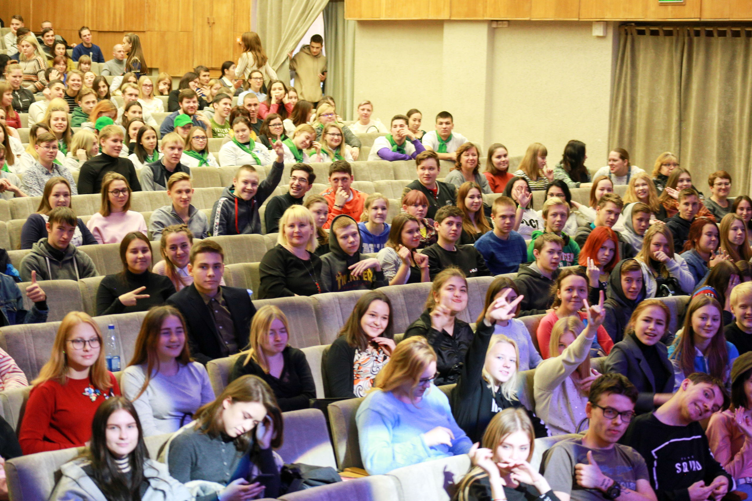 Молодежный форум. Репортажная фотосъемка в Перми. Фотограф Пермь. Фотосессия в фотостудии Перми и на свежем воздухе