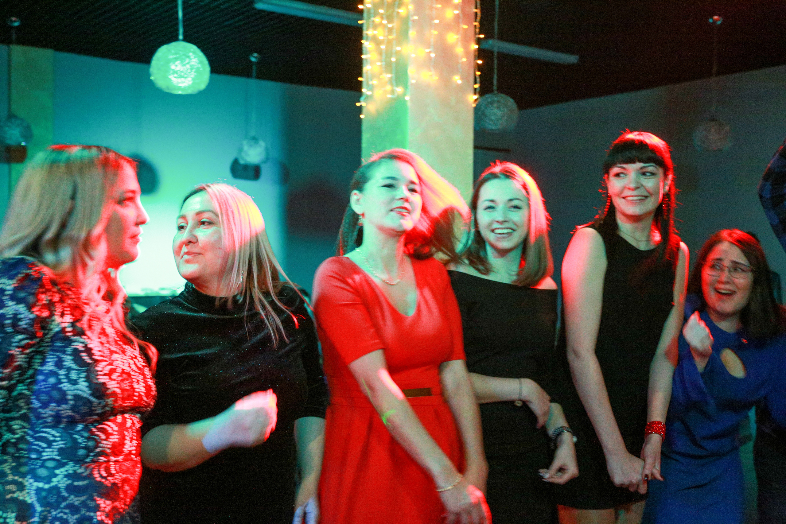 Корпоратив в Перми. Репортажная фотосъемка. Фотограф Пермь. Фотосессия в фотостудии Перми и на свежем воздухе