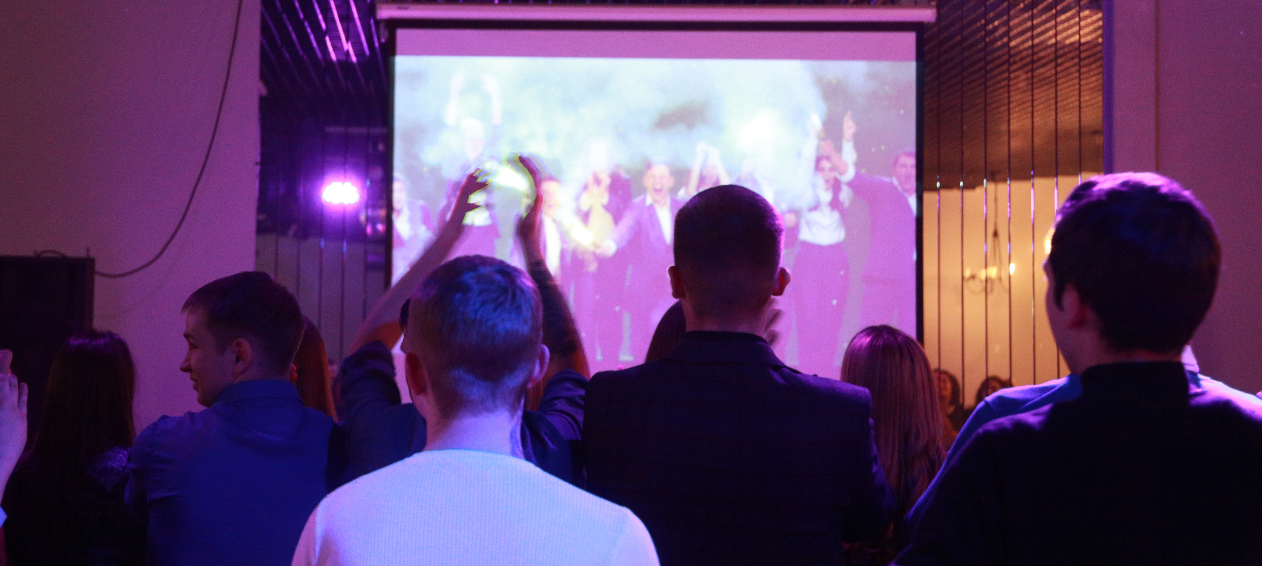 Корпоратив в Перми. Репортажная фотосъемка. Фотограф Пермь. Фотосессия в фотостудии Перми и на свежем воздухе