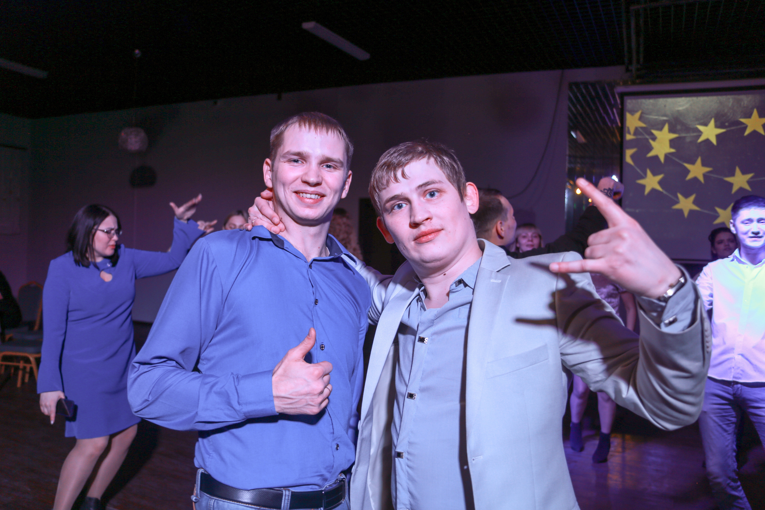 Корпоратив в Перми. Репортажная фотосъемка. Фотограф Пермь. Фотосессия в фотостудии Перми и на свежем воздухе