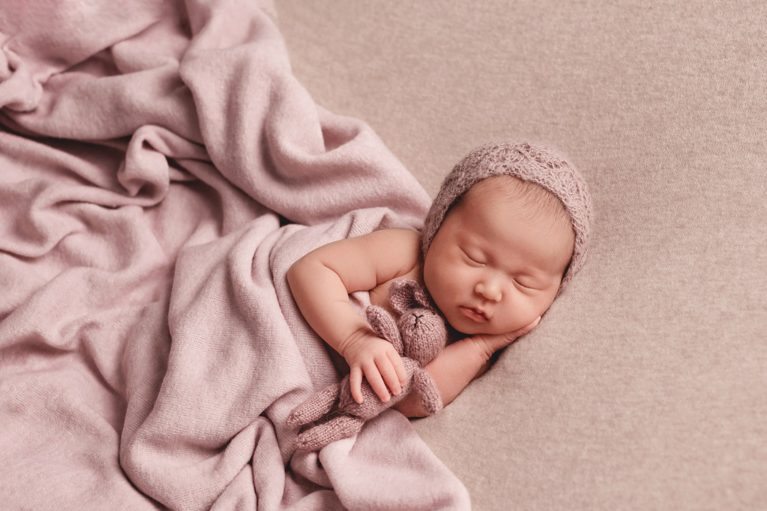 Новорожденные. Фотограф новорожденных в Актобе Екатерина Узингер