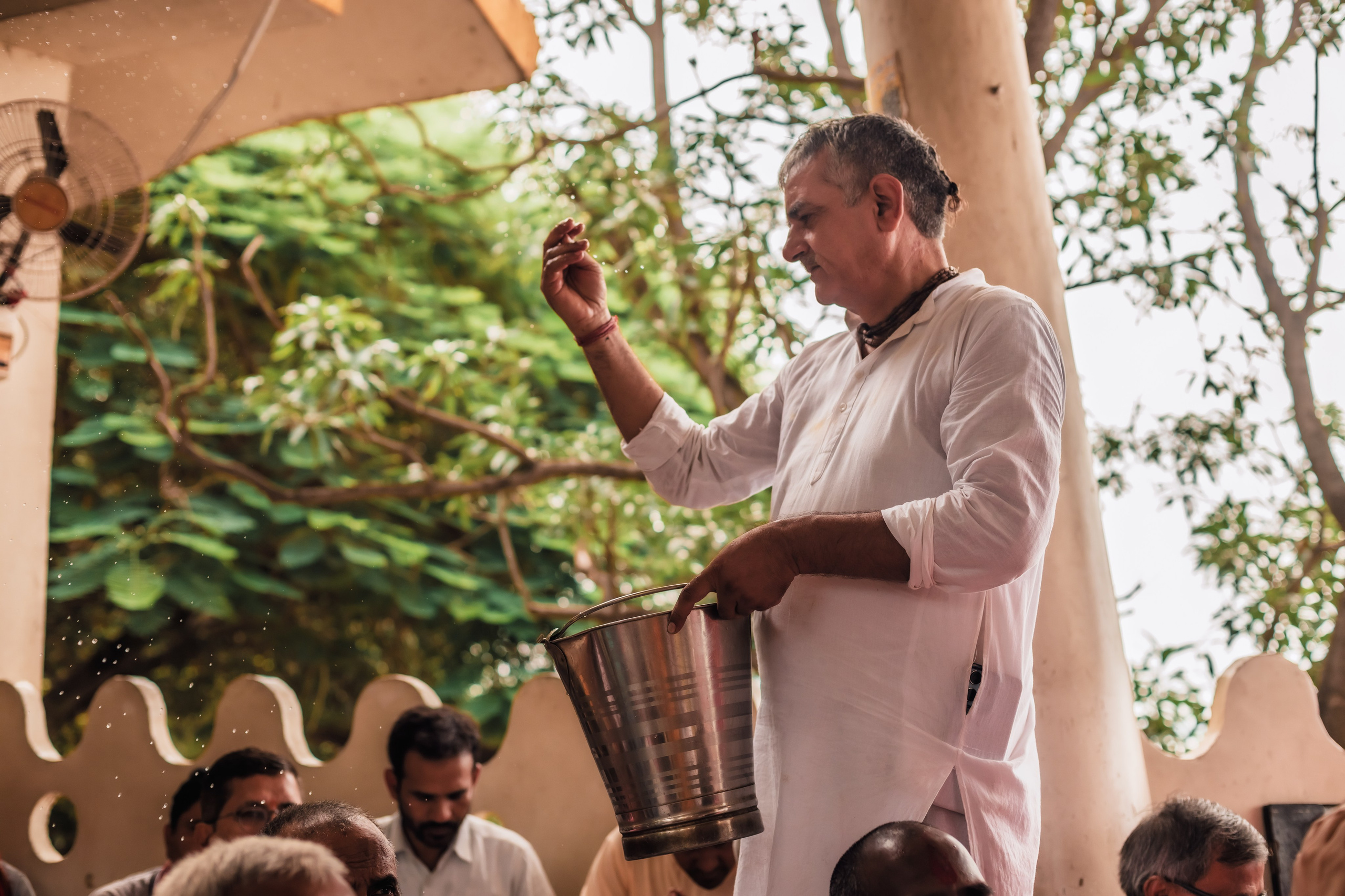 Abhisheka Devraha Baba on Sri Devdas ji maharaj bd. Mariam Bagdasaryan