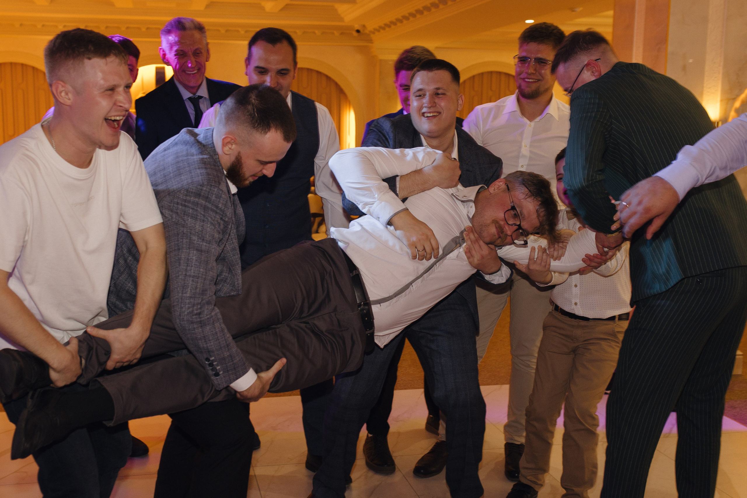 Банкет (Кристина&Алексей). Свадебные фотографы в г. Сургут Маркова Наталья и Замахина Елена