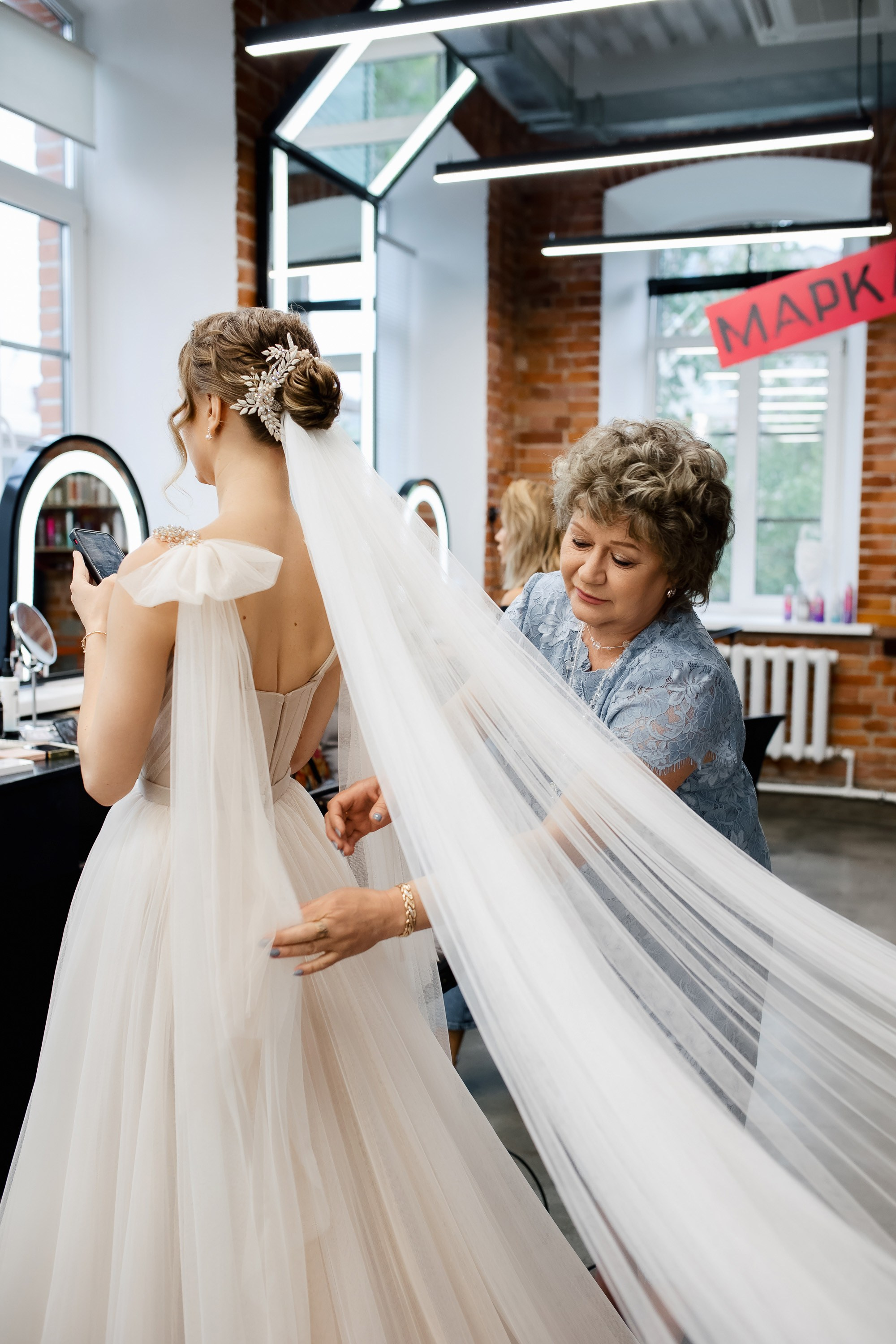 Степан и Ульяна. Утро. Загс. Прогулка. Дождь и солнце. Свадебный фотограф в Хабаровске