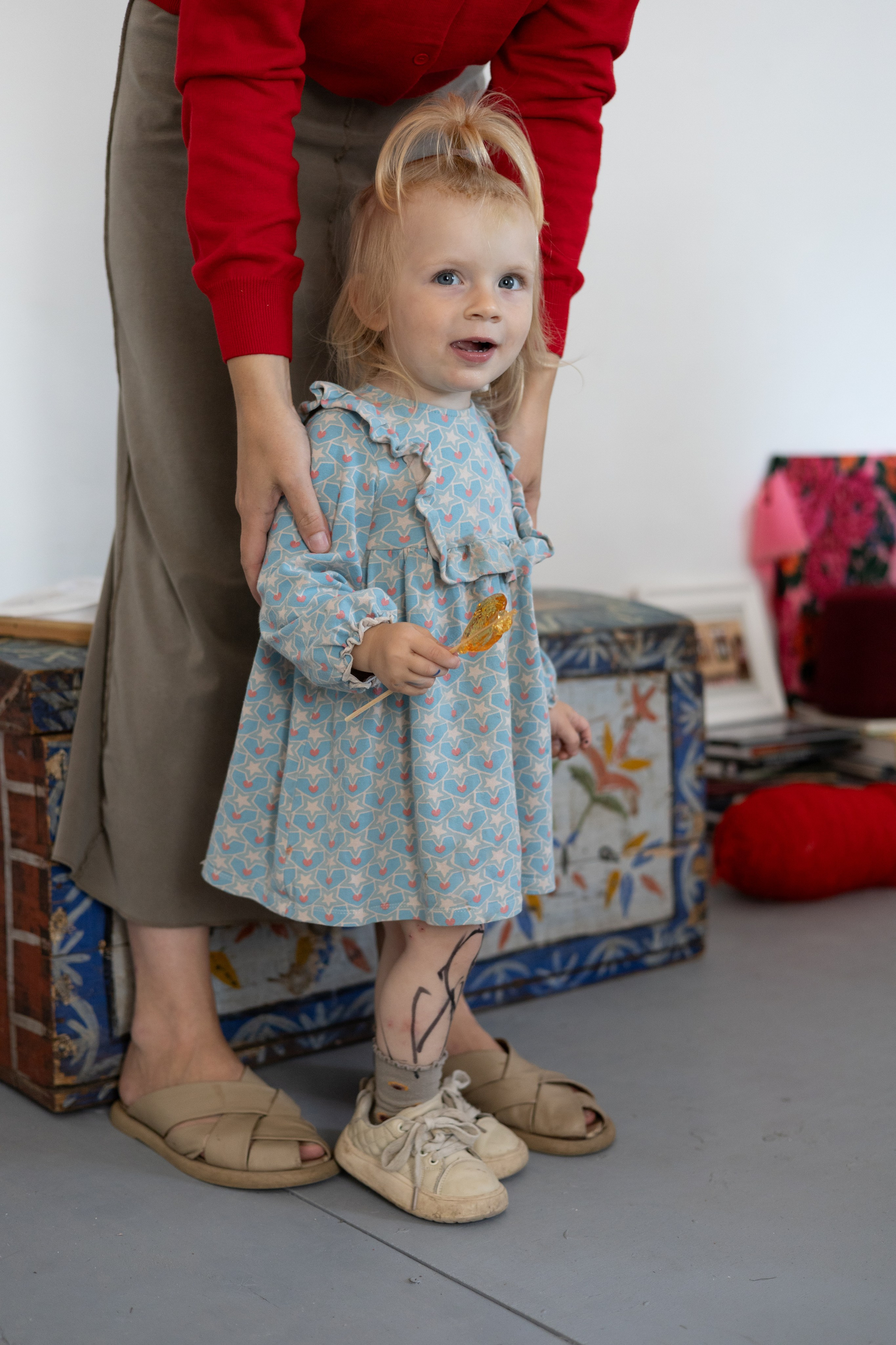 Вера и дети в мастерской. Портрет художника. Марина Лавинская Фотограф из Москвы