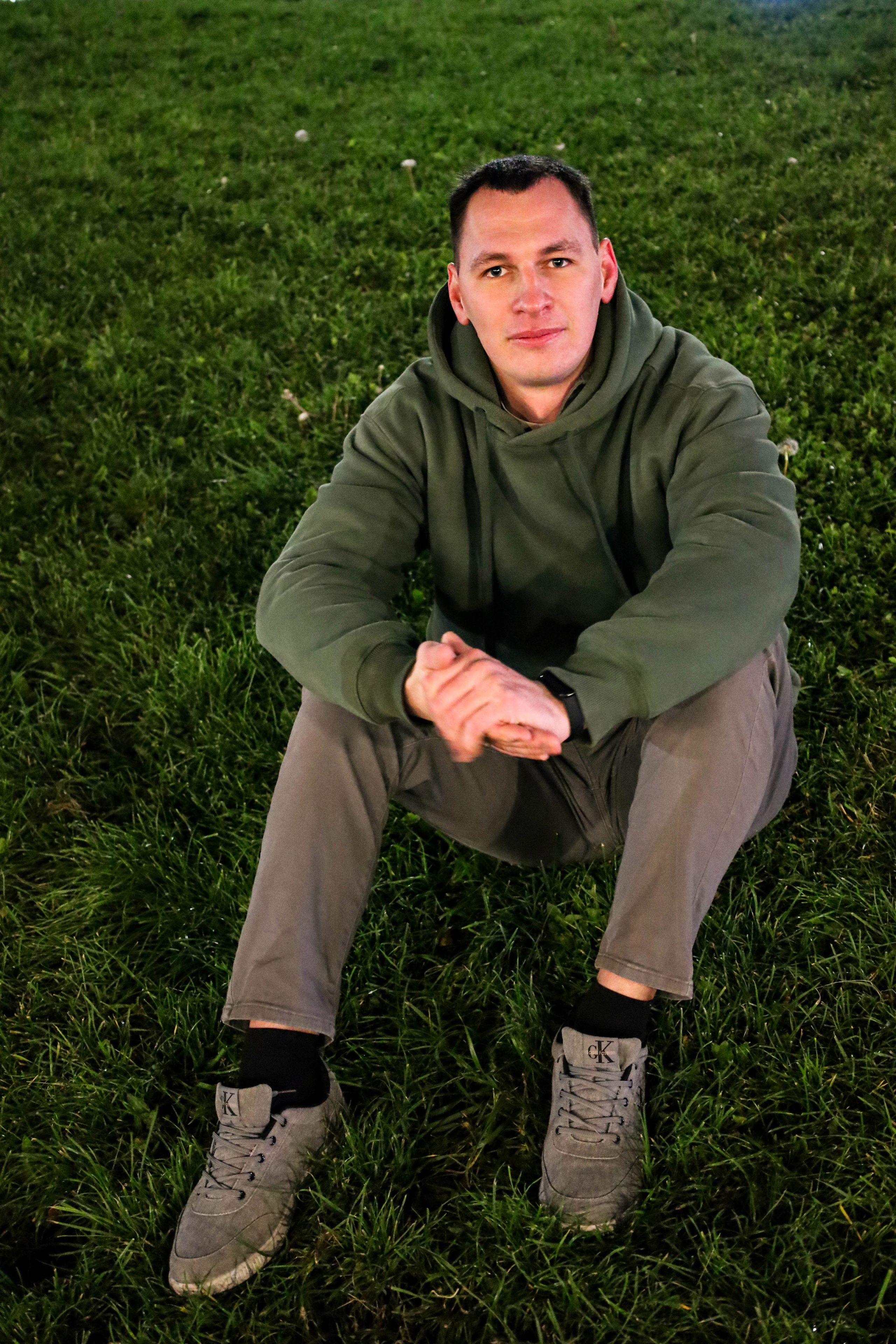 индивидуальная мужская фотосессия вечерняя съёмка фотограф саратов елизавета Белова  топ фотографов саратов семейнаясъёмка съёмка в студии съёмка на улице