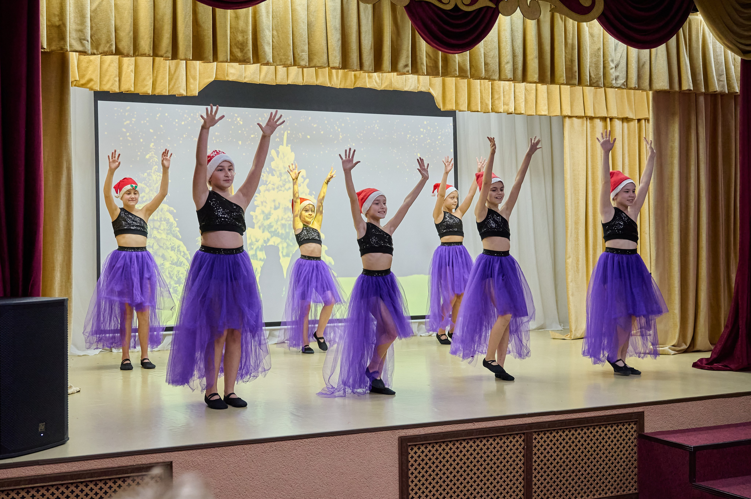 Концерт в ДК с. Виноградное. Жизнь курорта Кабардинка в фотографиях