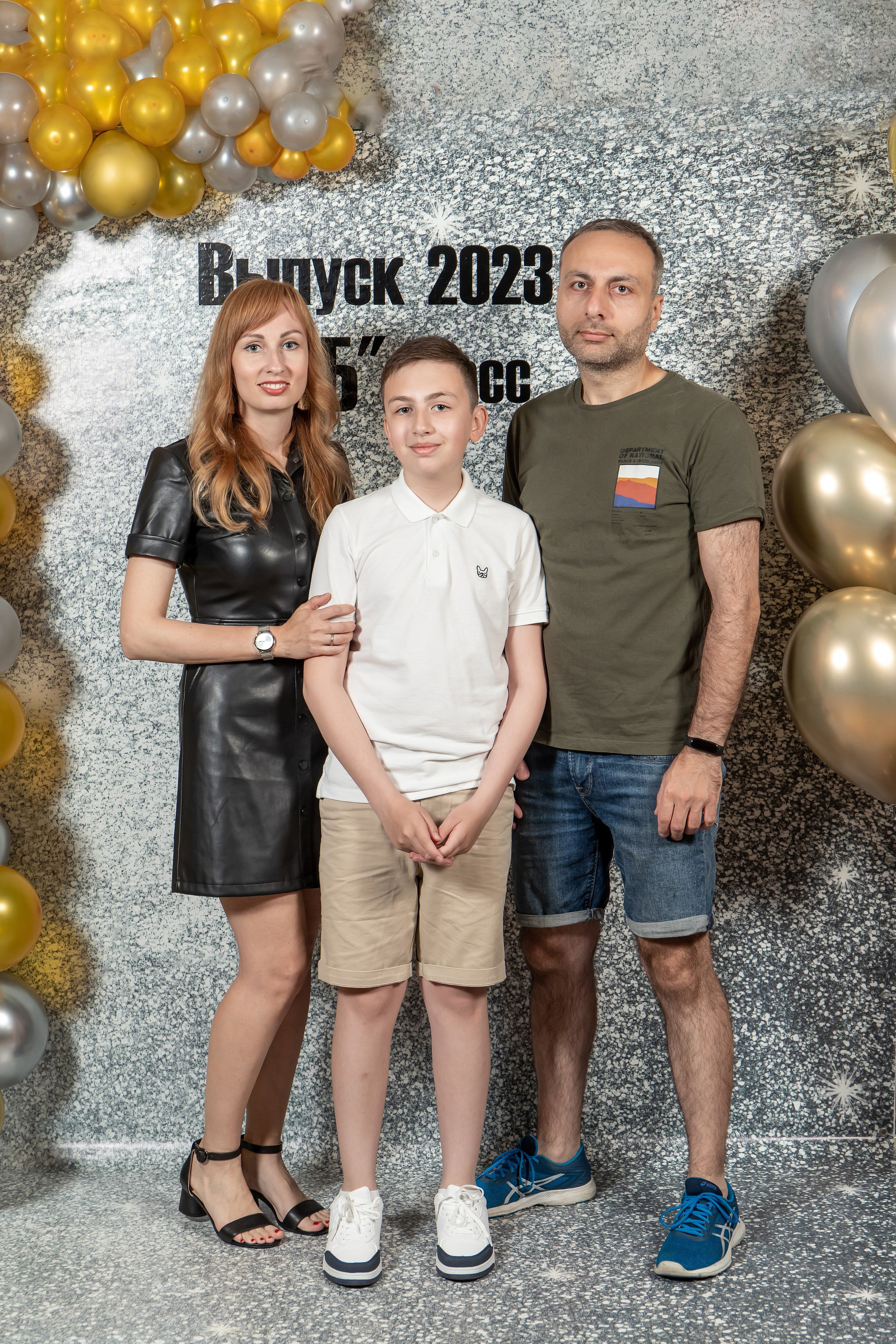 Выпуск 4Б 23 год. Семейный и свадебный фотограф в Геленджике Михаил Шматов