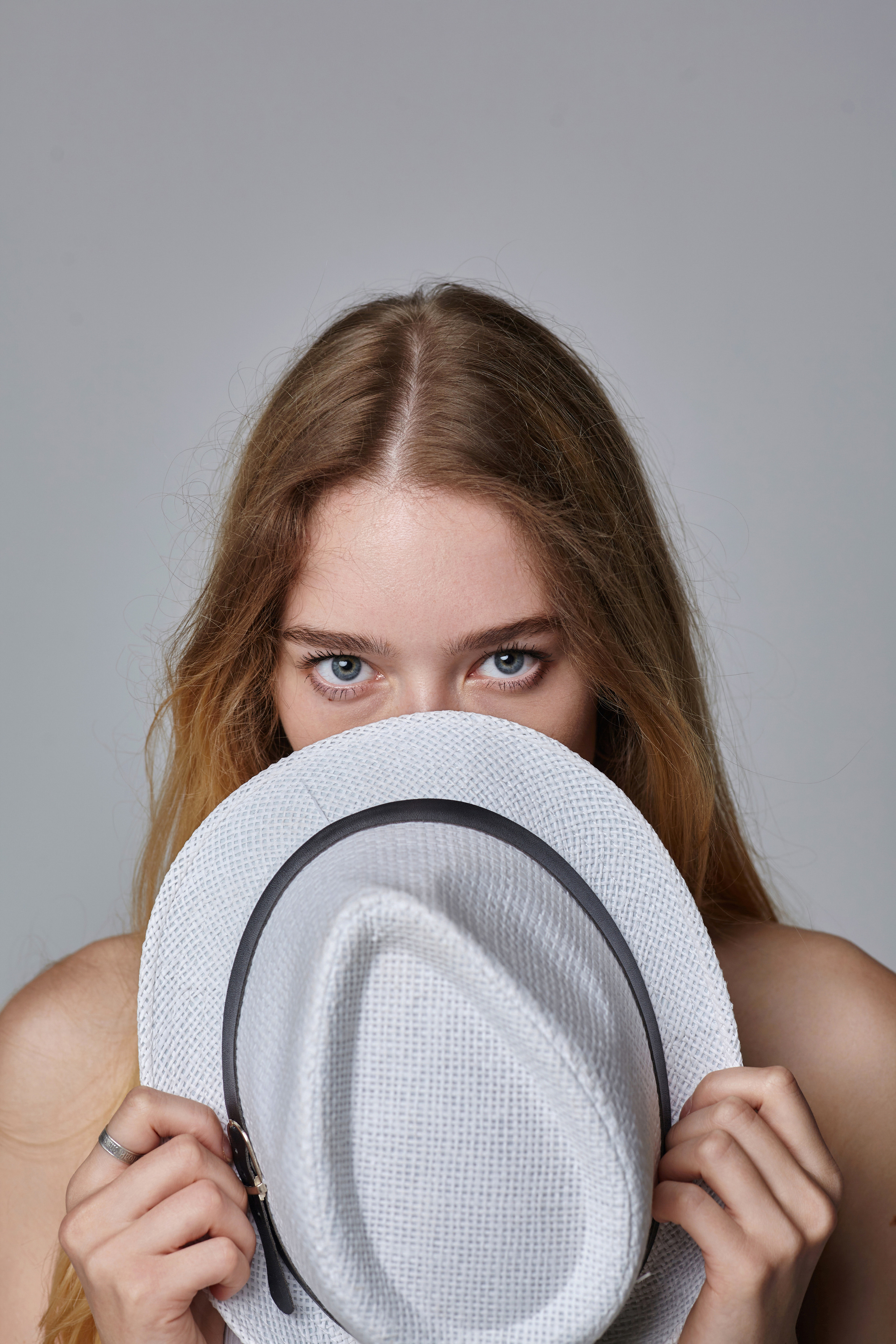 Уникальные ракурсы и качественные фотографии.