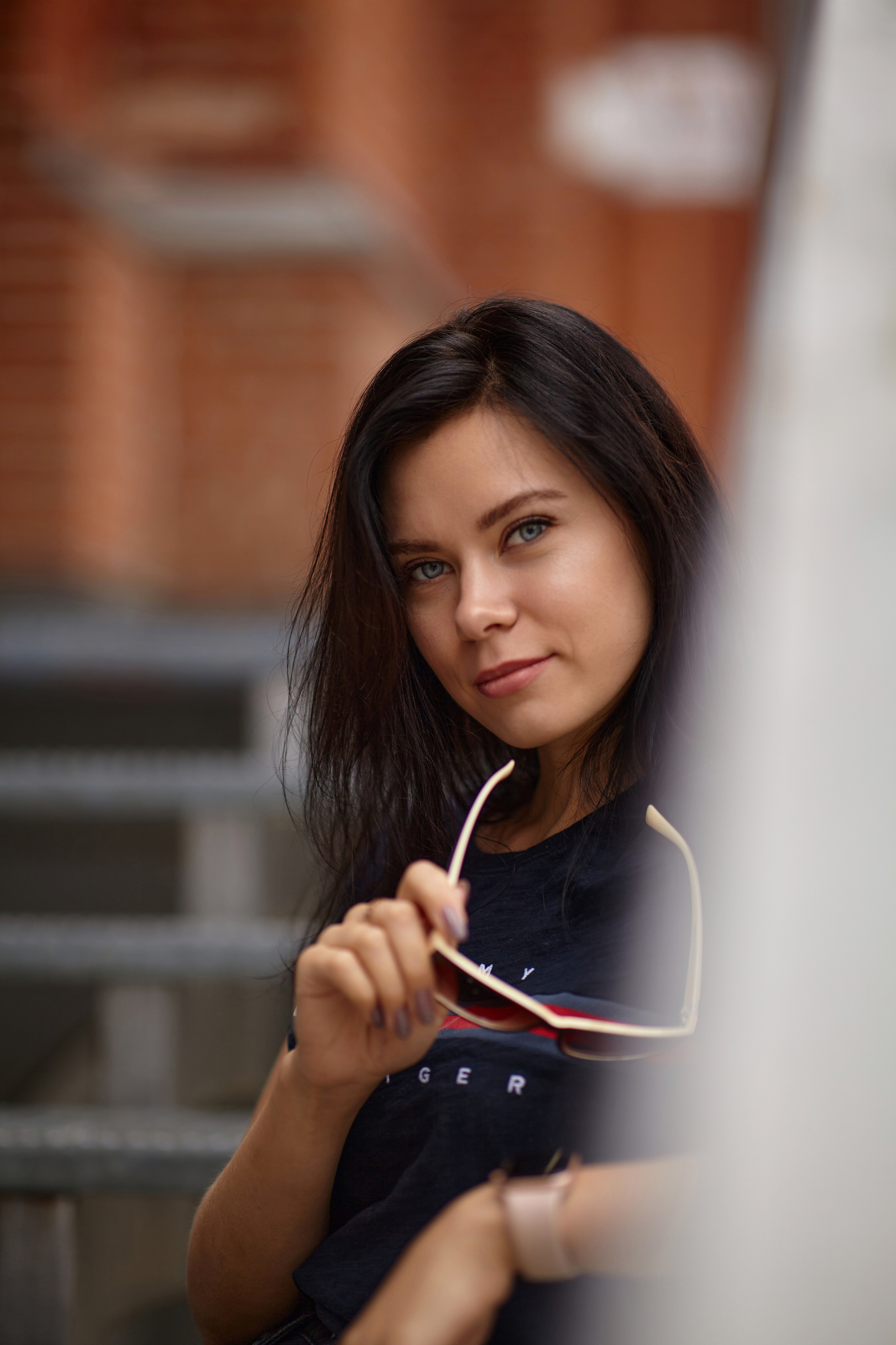 Уличные фотографии с художественными акцентами.