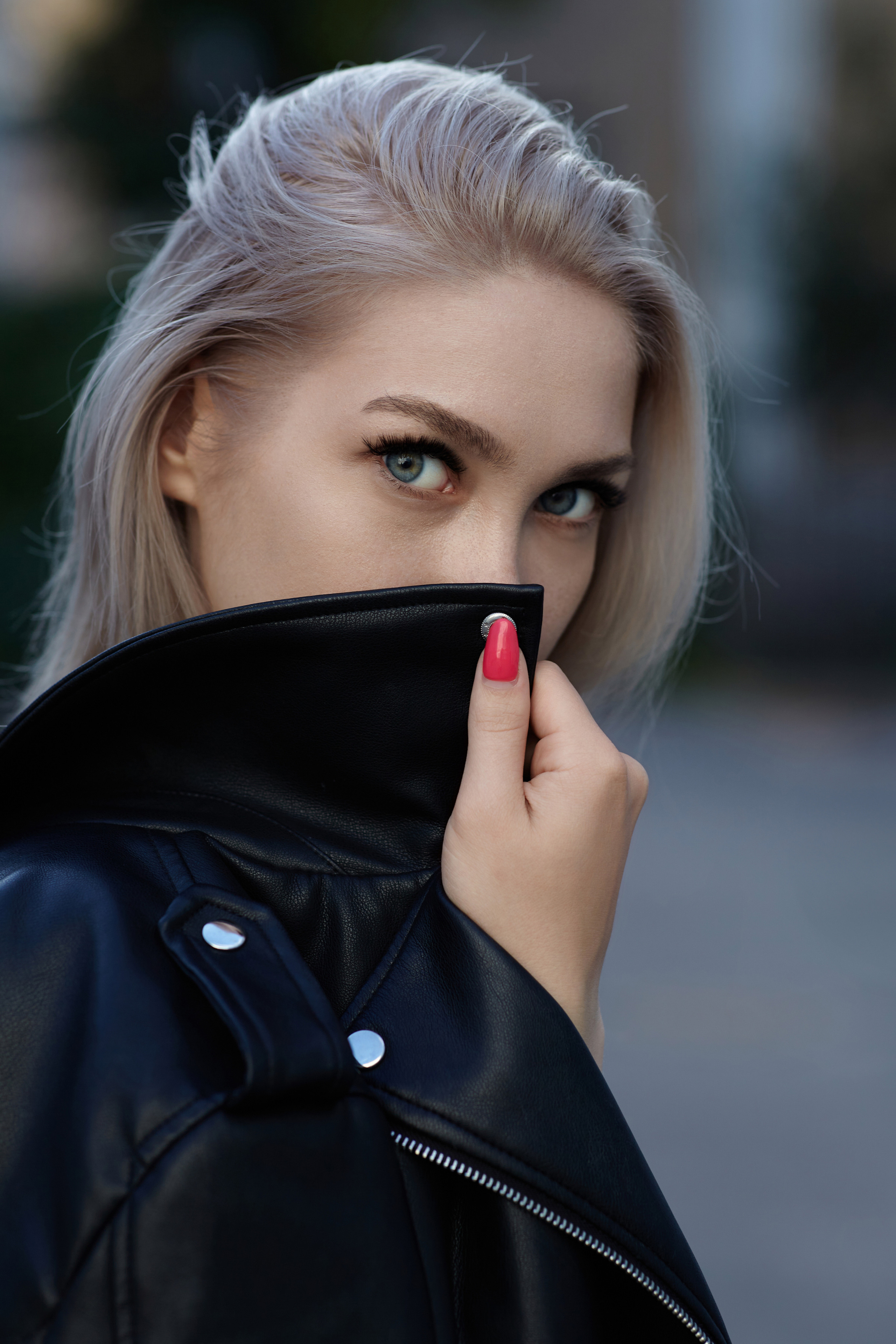 Уличные портреты: качество и профессионализм.