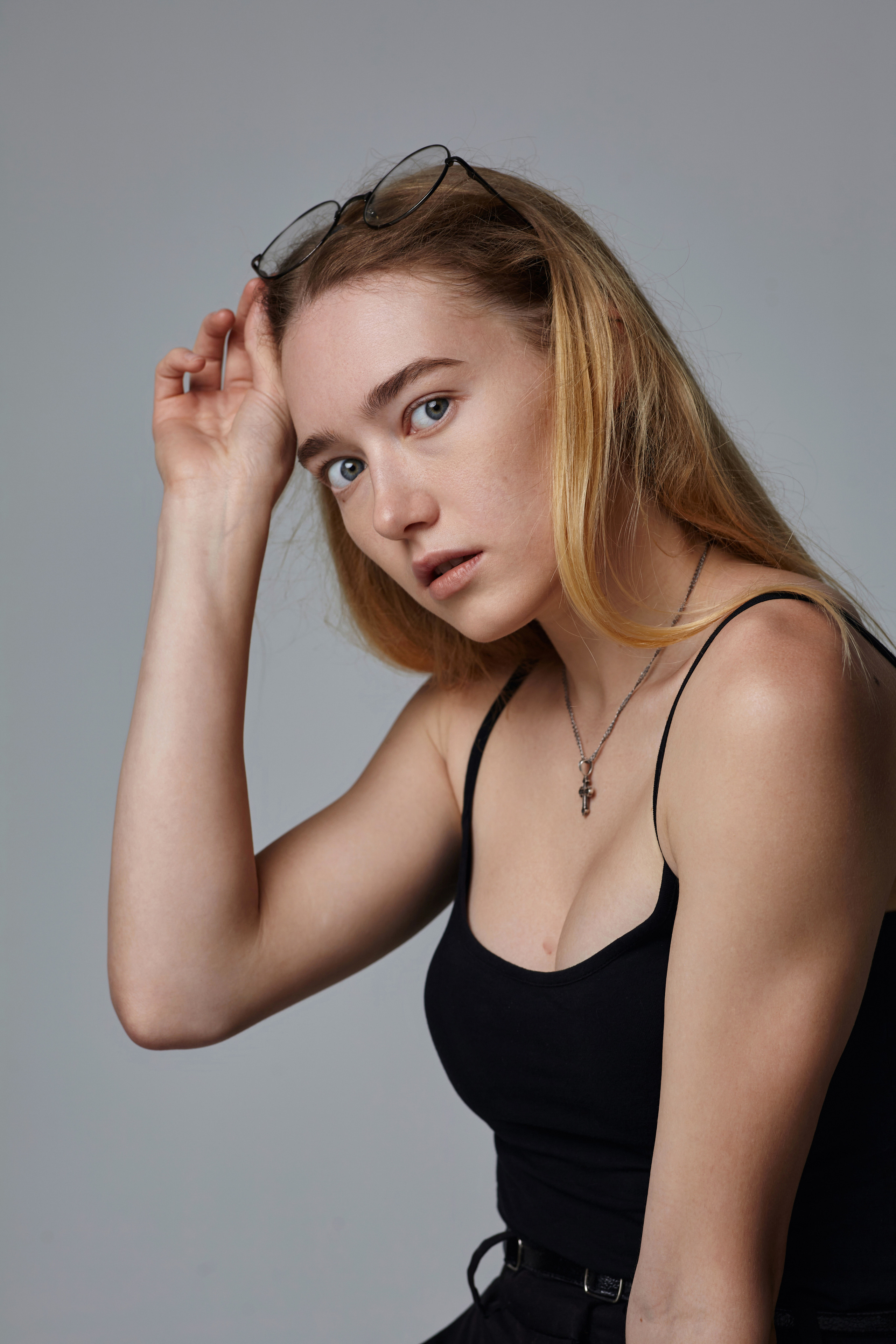 Очаровательная девушка в искусстве фотографии.