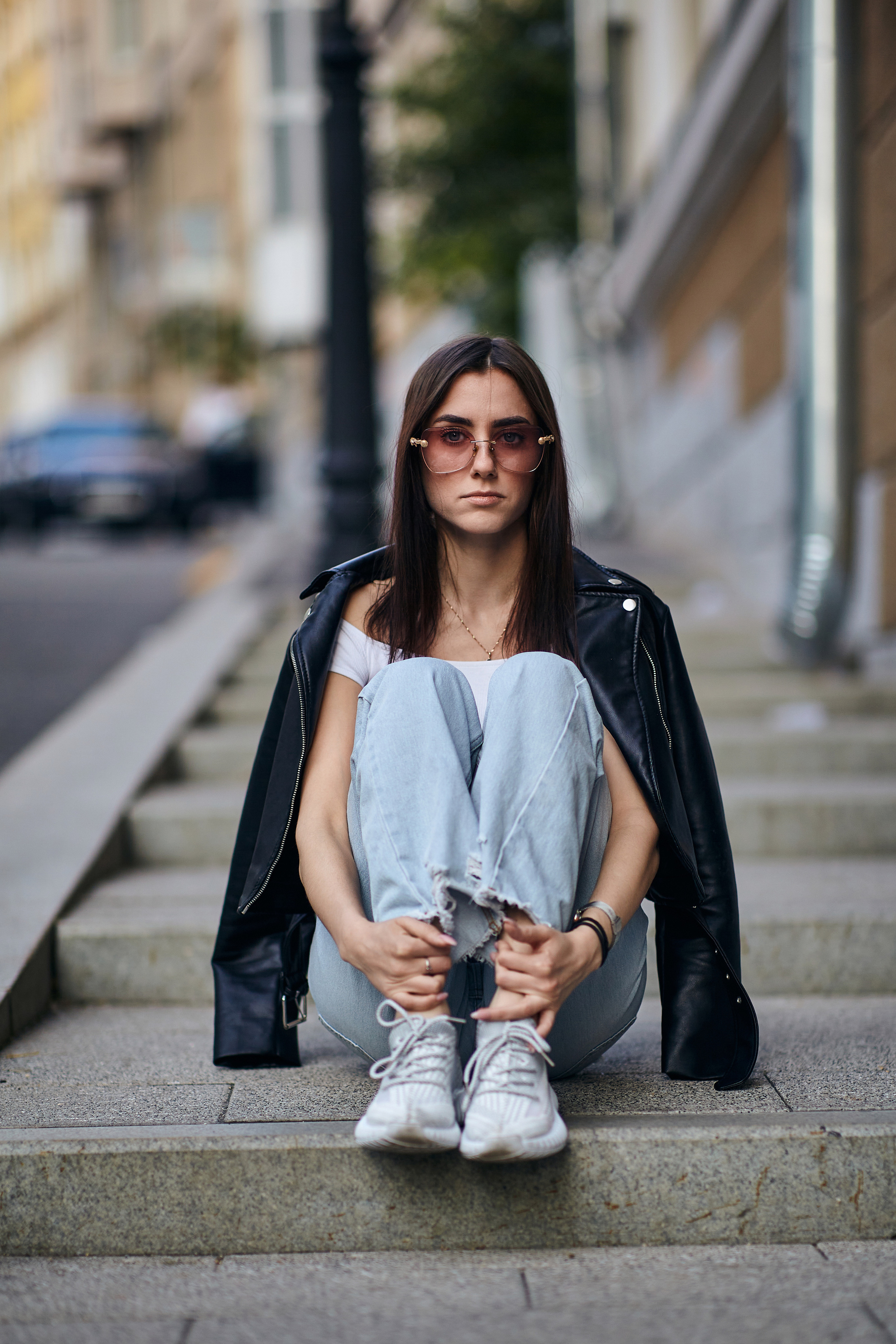 Street fashion с акцентами на модели.