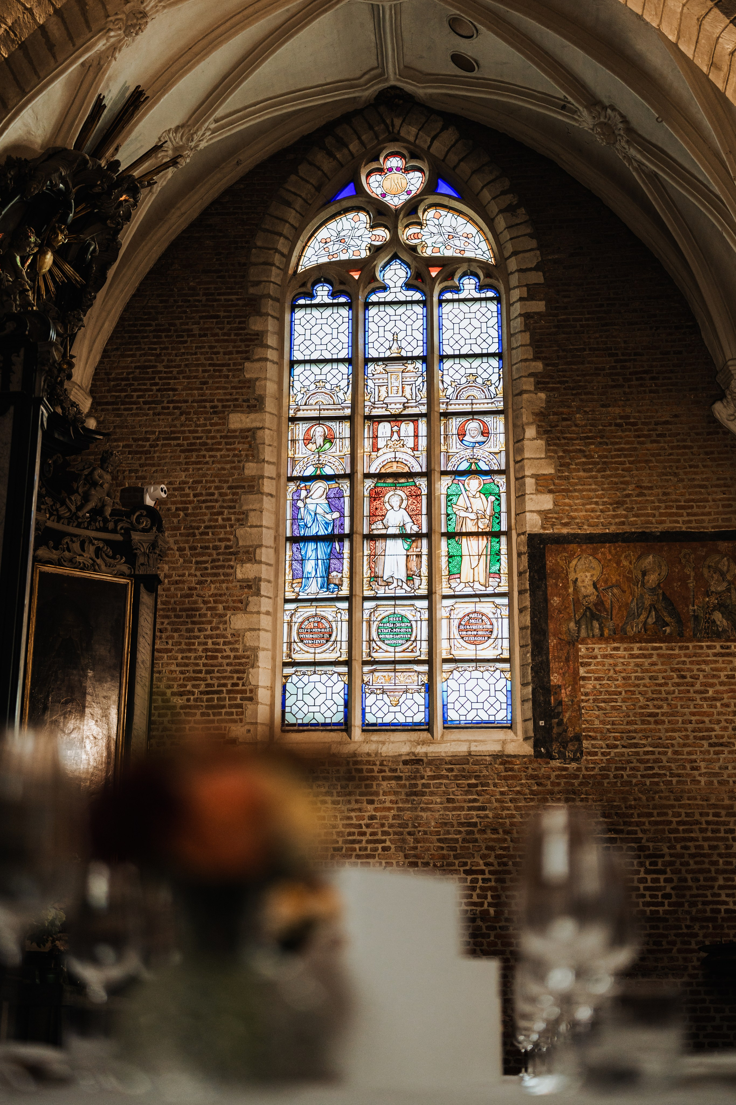 …Whimsical love. Golden Moments Editing — We do Wedding’s Retouch and Video Editing