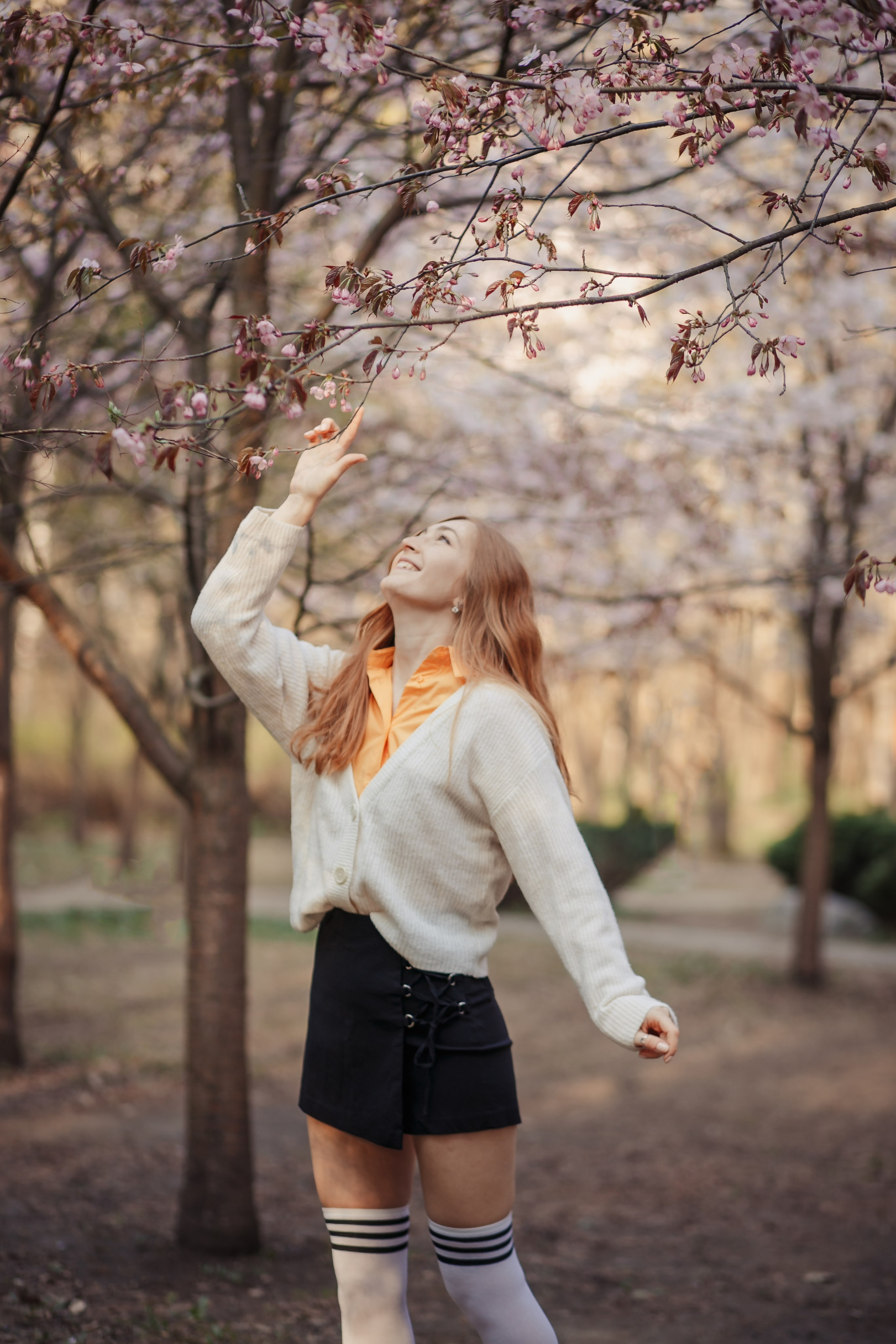 фотосессия в цветении Москва сакура, фотосессия в цветущих яблонях Москва, весенняя фотосессия в Москве, девушка в цветущем саду Москва, Катерина Сысуева, Екатерина Сысуева, rina_sphoto, фотограф в Москве