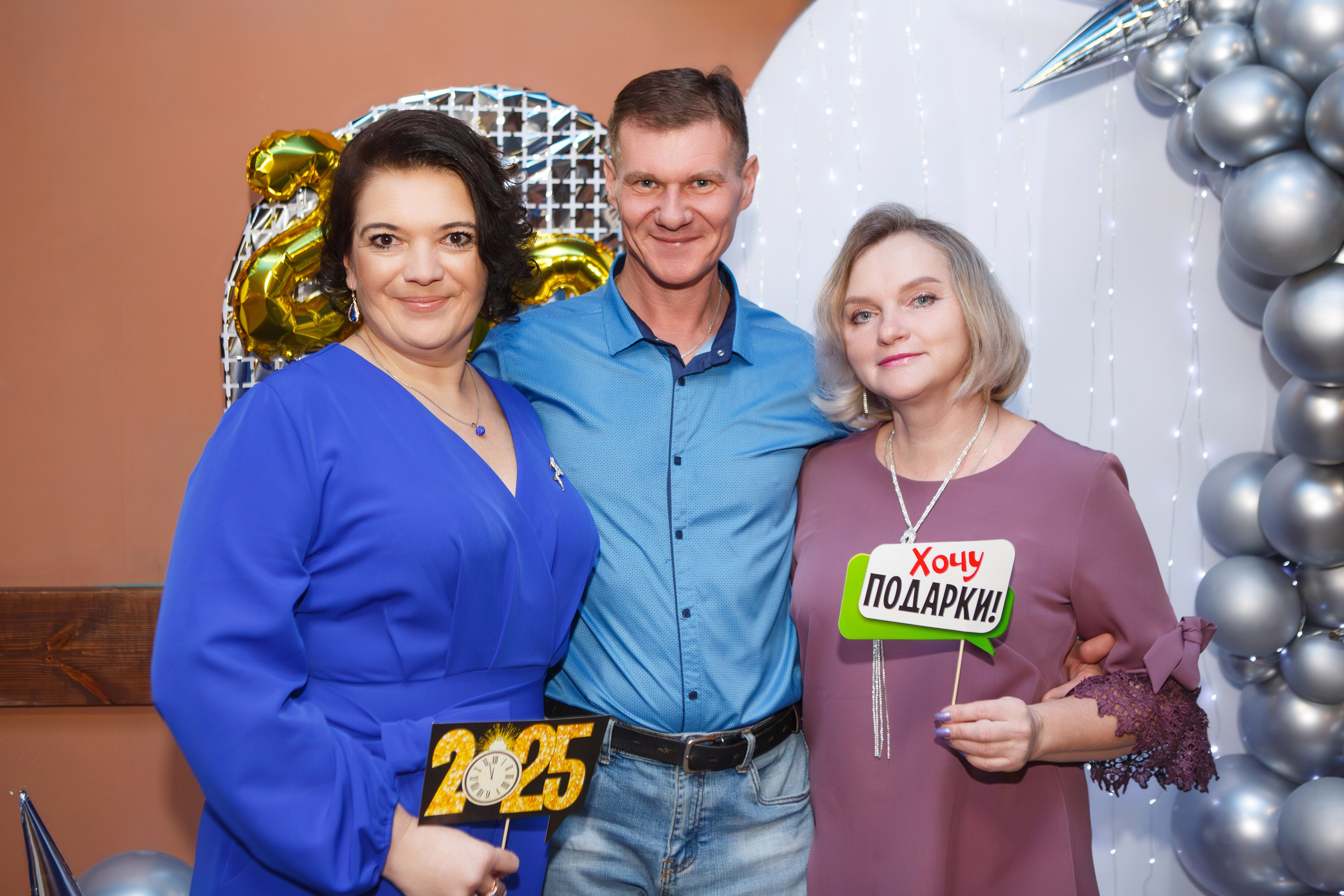 КОРПОРАТИВ 28.12.24 (кафе — АТМОСФЕРА). Профессиональный фотограф в Мценске и Орловской области