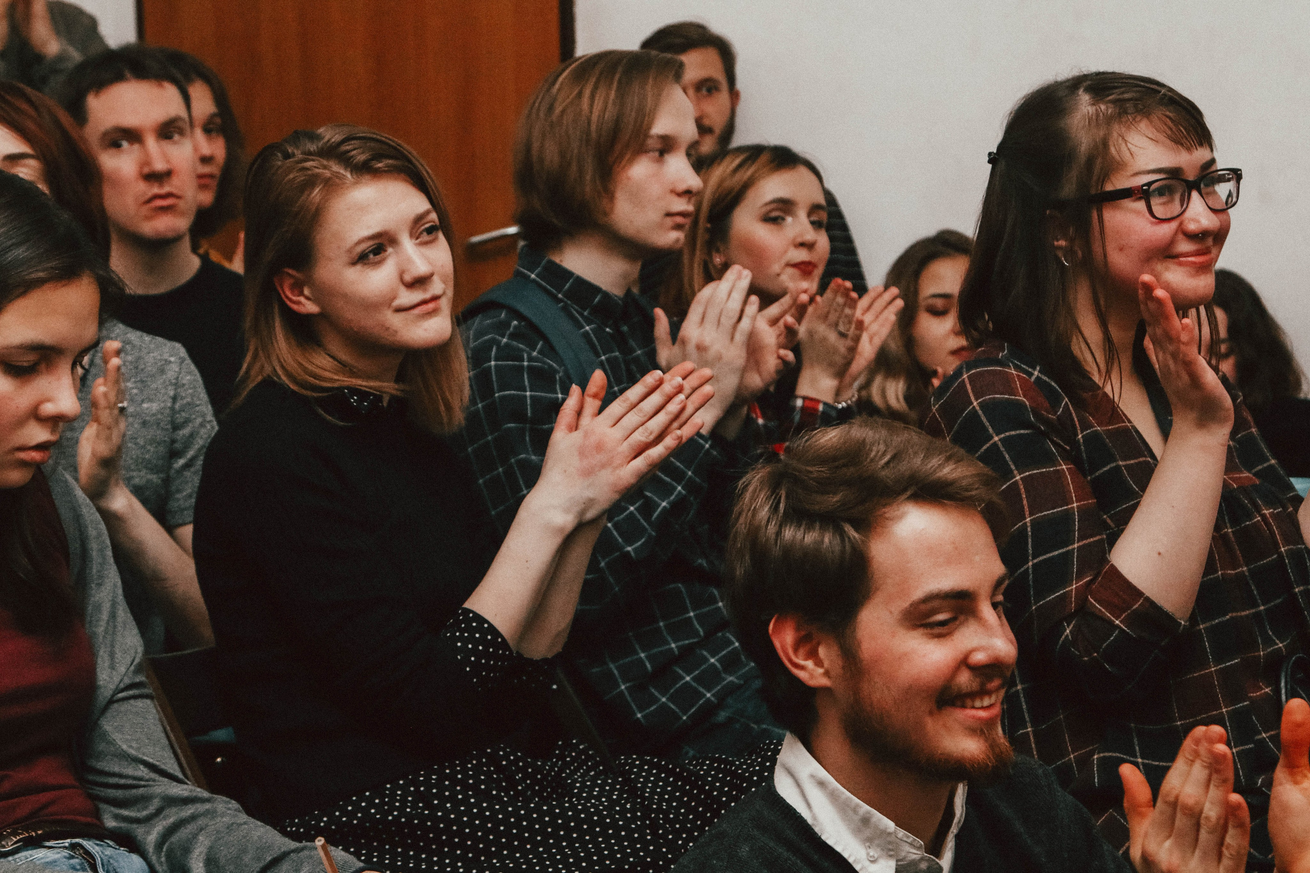 Стихочайная в Циферблате. Репортажный фотограф во Всеволожске и Санкт-Петербурге Владимир Капустин